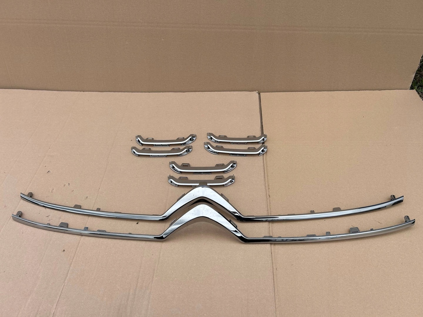 Citroen C5 Kühlergrill FRONTGRILL Kühlergitter 9826980977 - Thumbnail 1