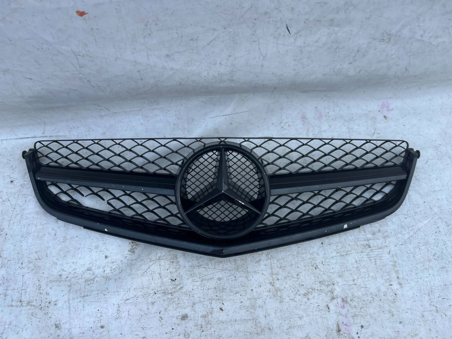 Mercedes-Benz C-Klasse W204 Kühlergrill FRONTGRILL Kühlergitter A2048802483 - Thumbnail 1