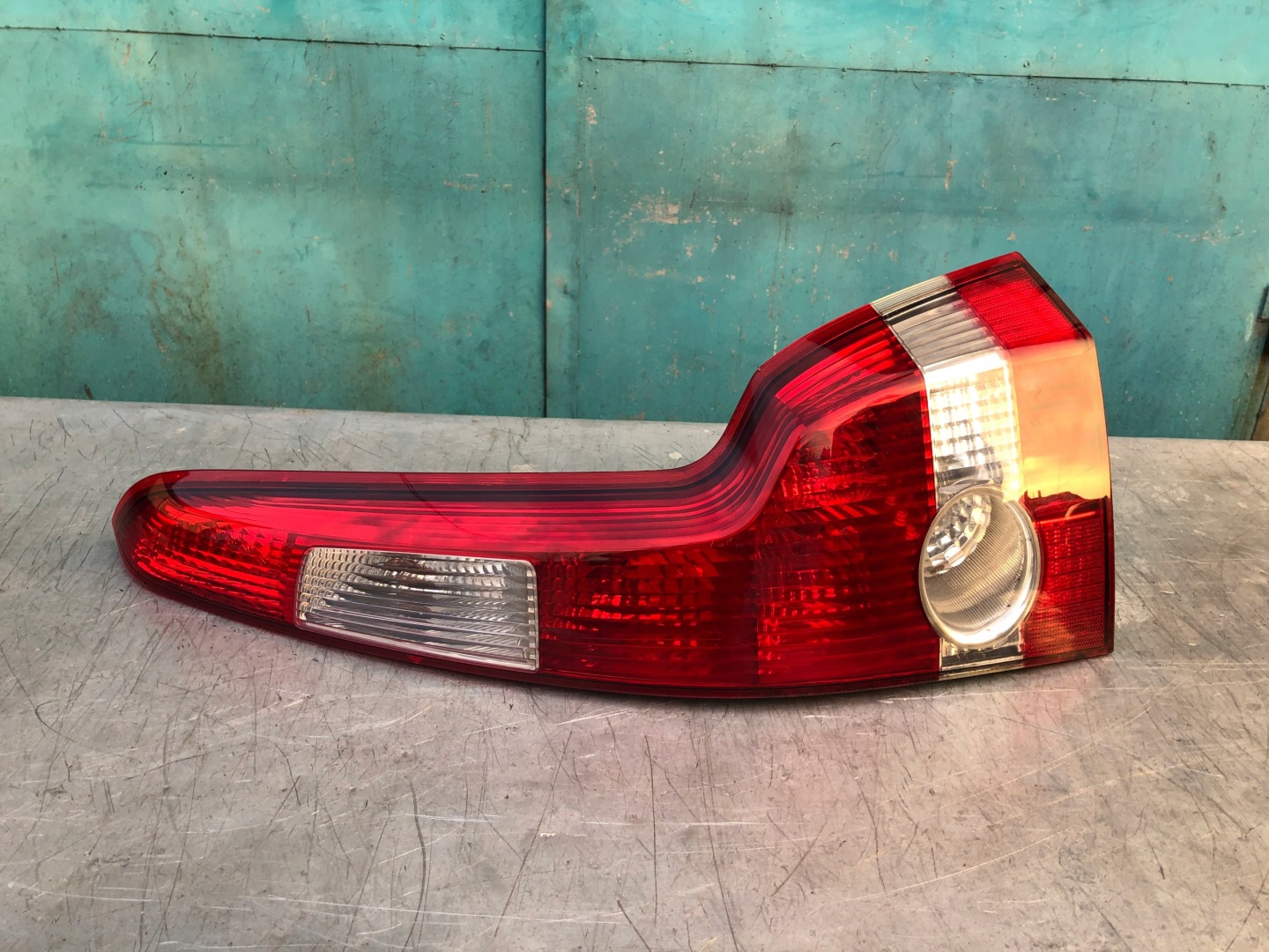 Volvo S40/S50/V40/V50 V50 Rückleuchte 30698921 Rearlamp - Thumbnail 1