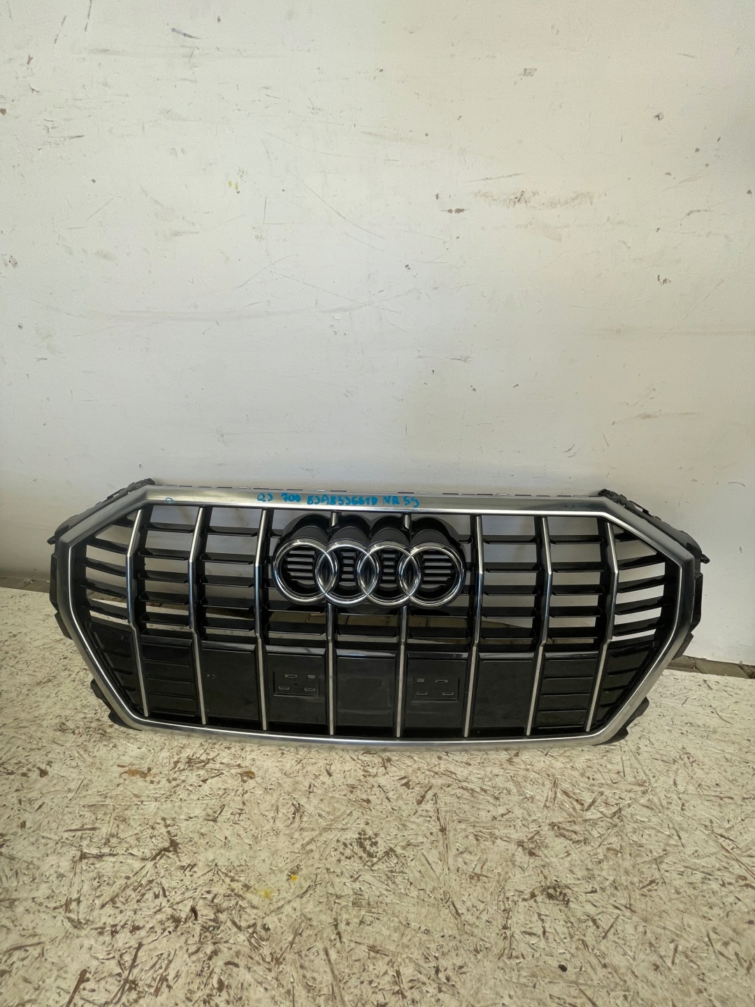 Audi Q3 Kühlergrill FRONTGRILL Kühlergitter 83A853651P0 - Thumbnail 1