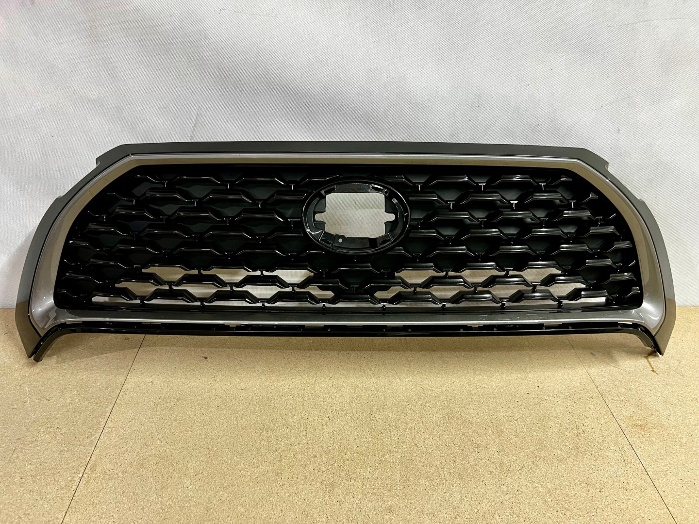 Toyota Corolla E170 Kühlergrill FRONTGRILL Kühlergitter 5311416060 - Thumbnail 1