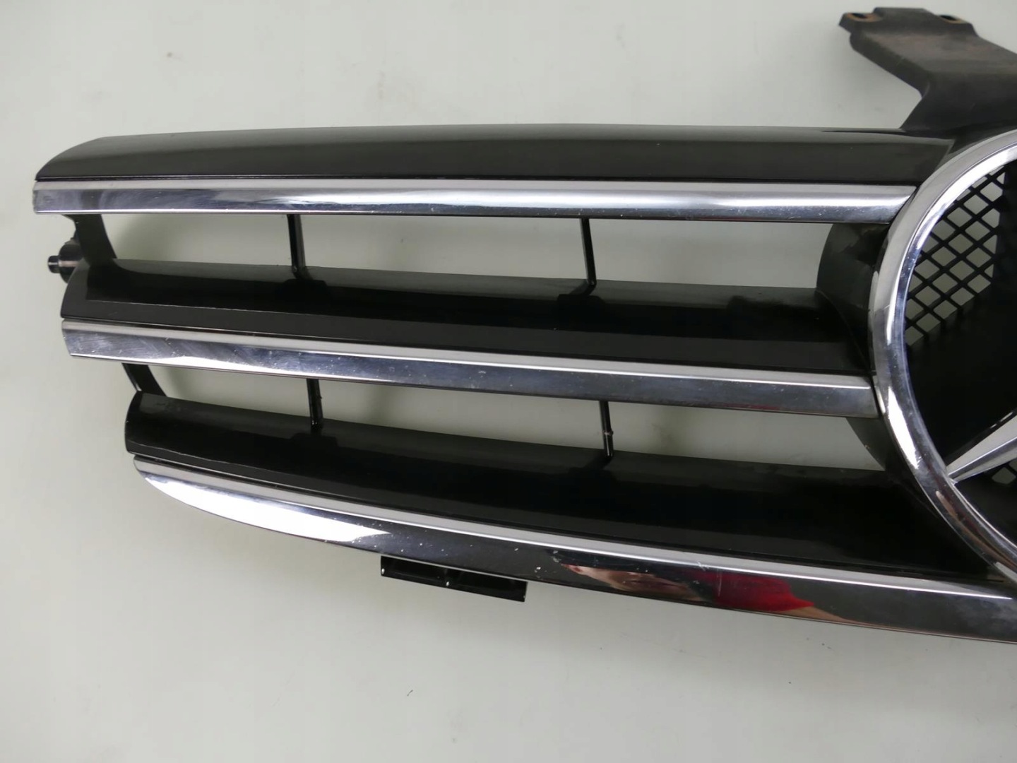 Mercedes-Benz CLK-Klasse W209 Kühlergrill FRONTGRILL Kühlergitter A2098800123 - Thumbnail 2