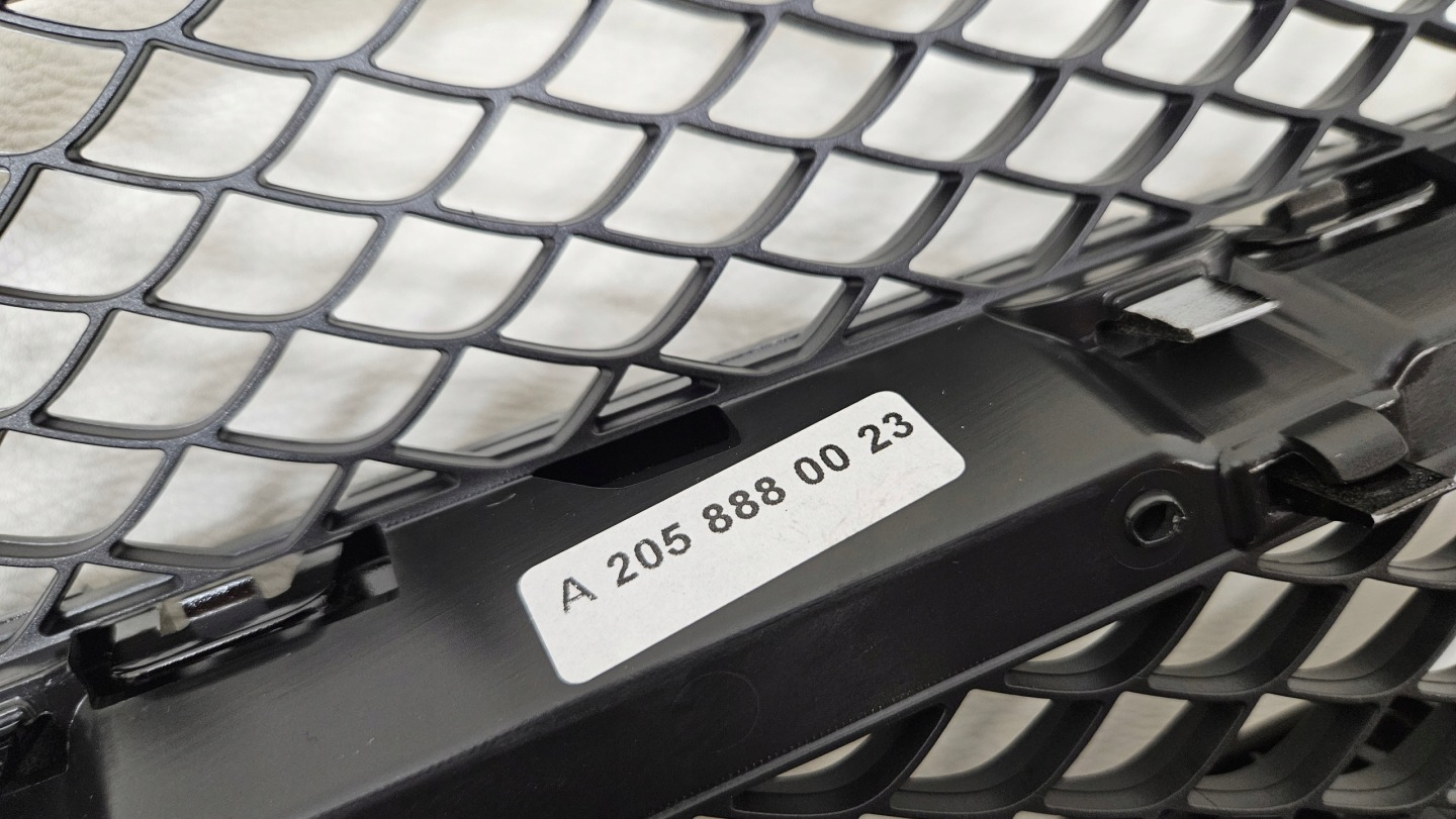 Mercedes-Benz C-Klasse W205 Kühlergrill FRONTGRILL Kühlergitter A2058880023 - Thumbnail 7