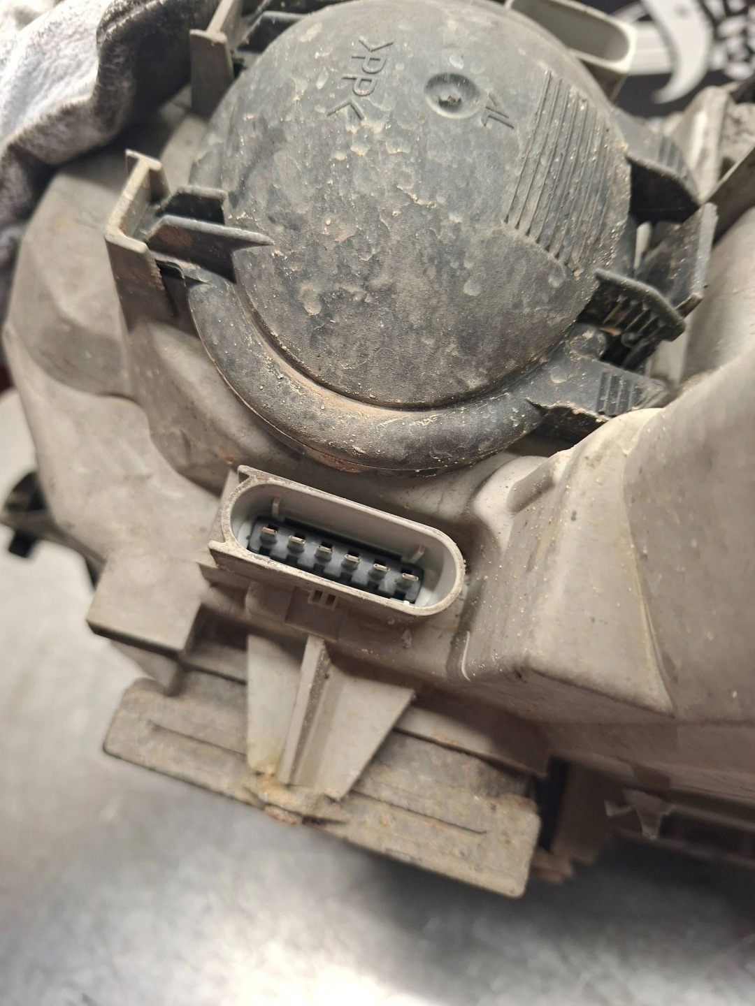 Frontscheinwerfer Mercedes-Benz C-Klasse W203 A2038203861 LED Links Headlight - Thumbnail 9