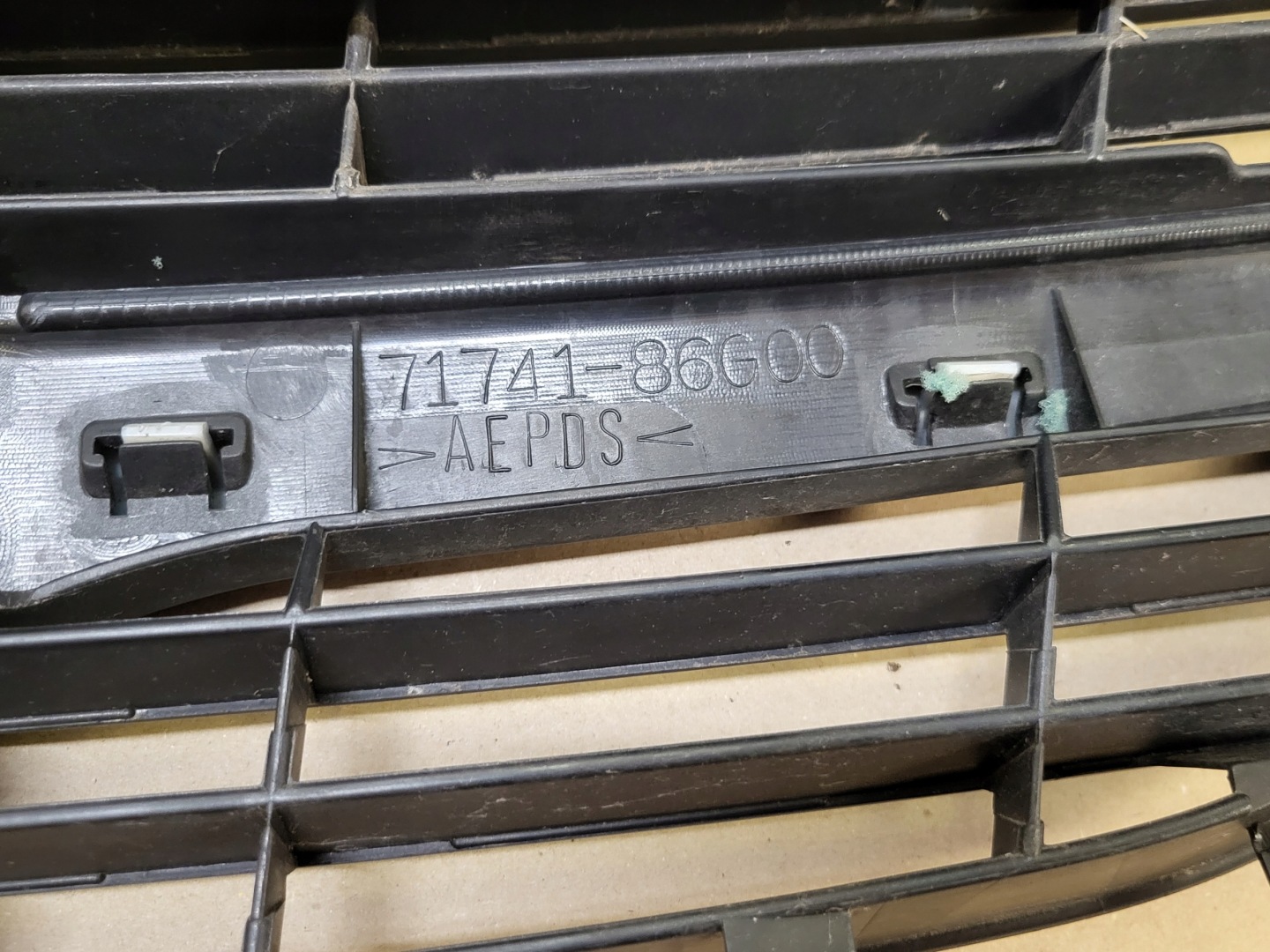 Suzuki Ignis I FH Kühlergrill FRONTGRILL Kühlergitter 7174186G00ORY - Thumbnail 6
