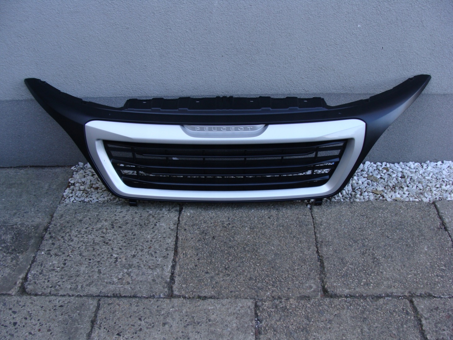 Peugeot Boxer Z* Kühlergrill FRONTGRILL Kühlergitter 1314847070 - Thumbnail 1
