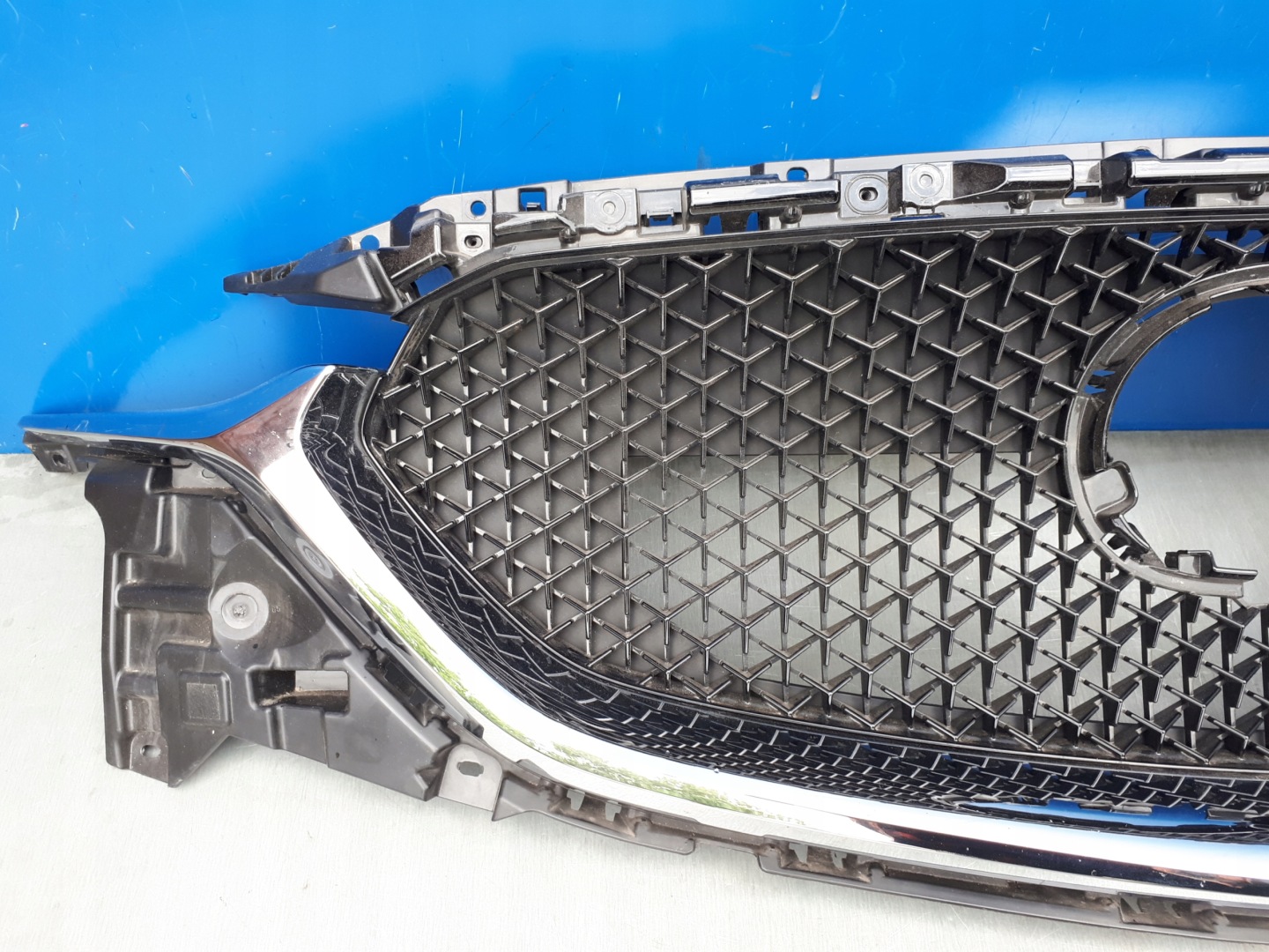 Mazda CX-5 KF Kühlergrill FRONTGRILL Kühlergitter KB8B50712 - Thumbnail 7