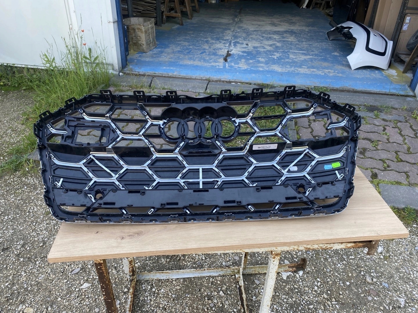 Audi A6 Kühlergrill FRONTGRILL Kühlergitter 4K0807783J - Thumbnail 6