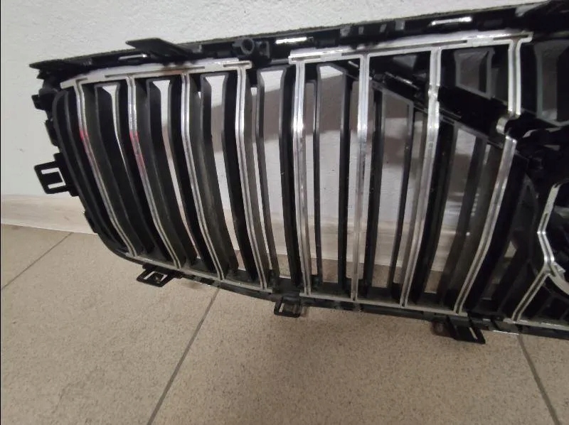 Volvo S60/V60 S60 Kühlergrill FRONTGRILL Kühlergitter 31479295 - Thumbnail 2