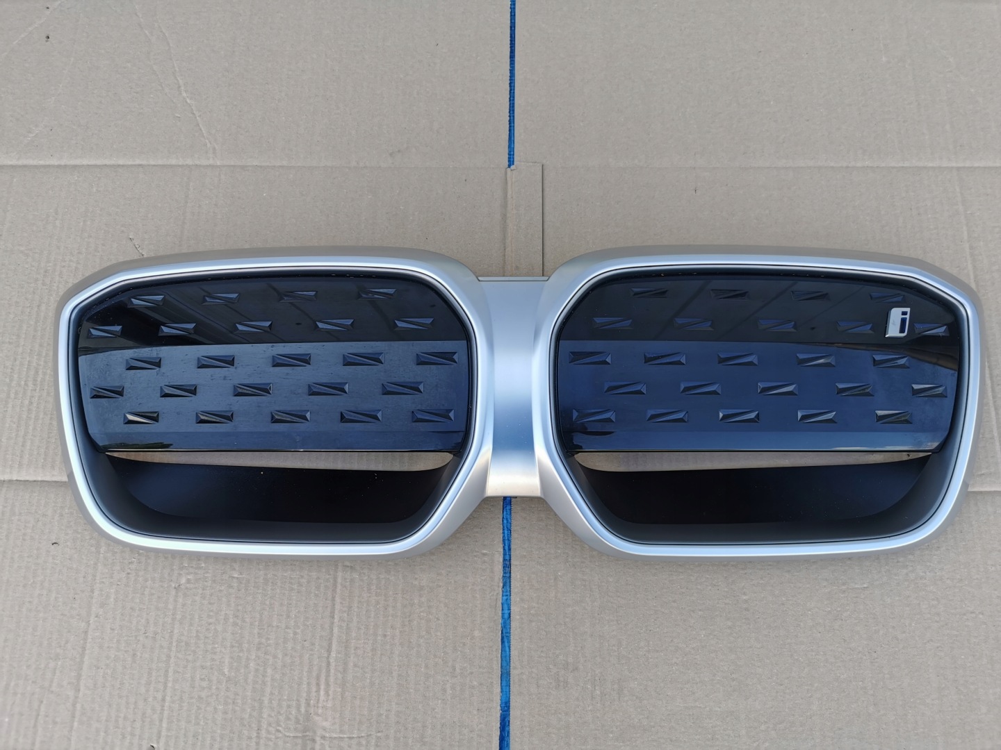 BMW iX3 G08 Kühlergrill FRONTGRILL Kühlergitter 9881798 - Thumbnail 1