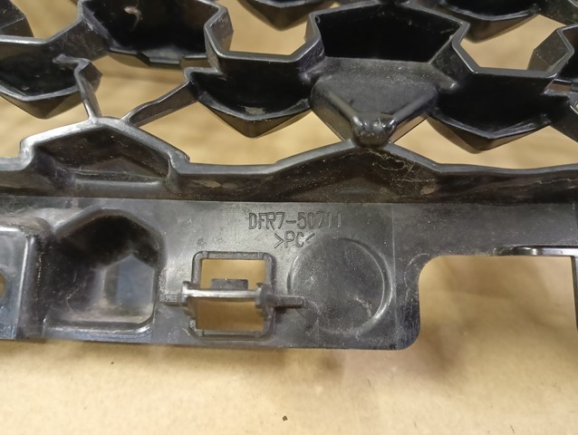 Mazda CX-30 Kühlergrill FRONTGRILL Kühlergitter DFR750711A - Thumbnail 3