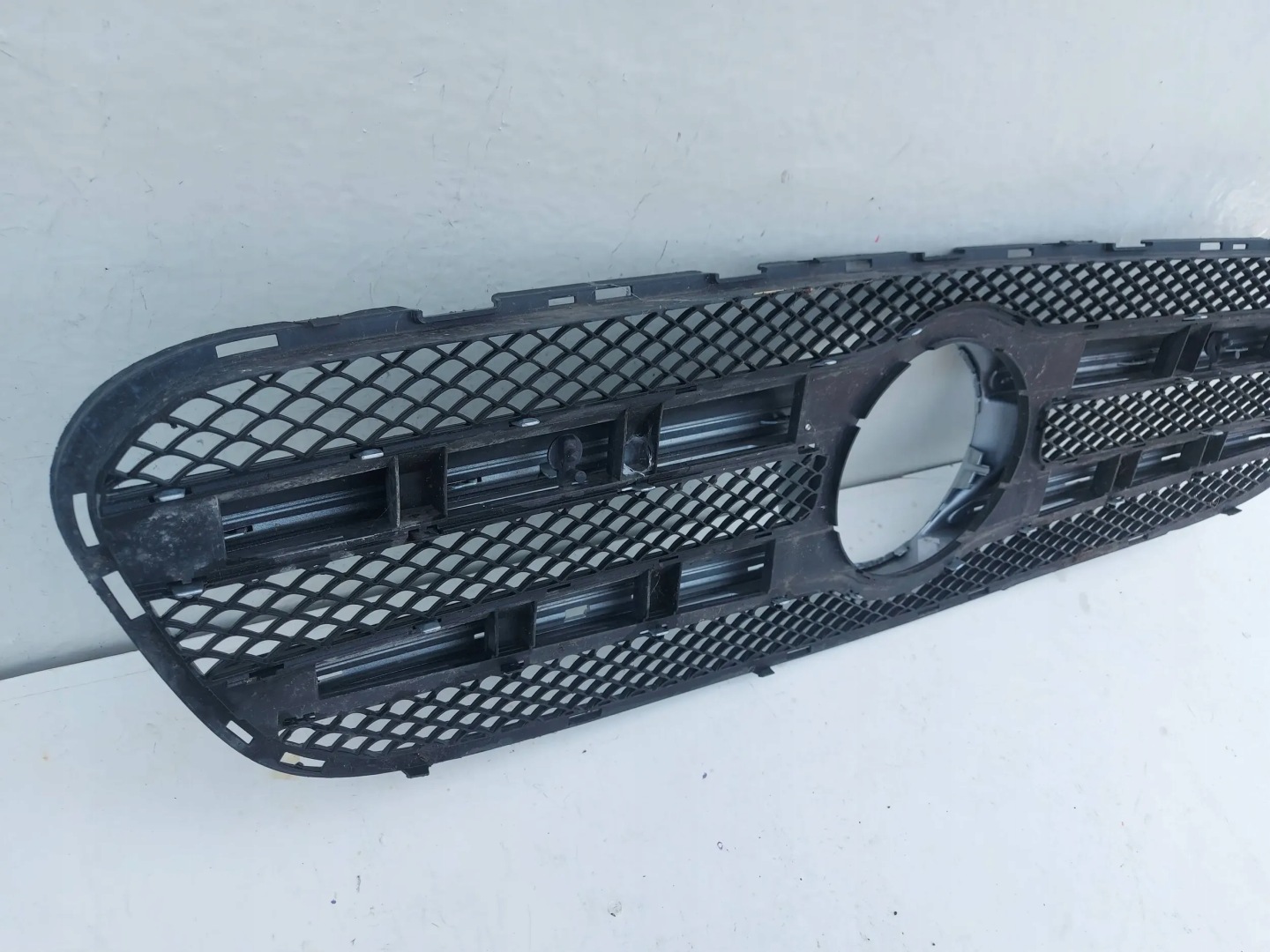 Mercedes-Benz GLA W156 Kühlergrill FRONTGRILL Kühlergitter A1568880260 - Thumbnail 9
