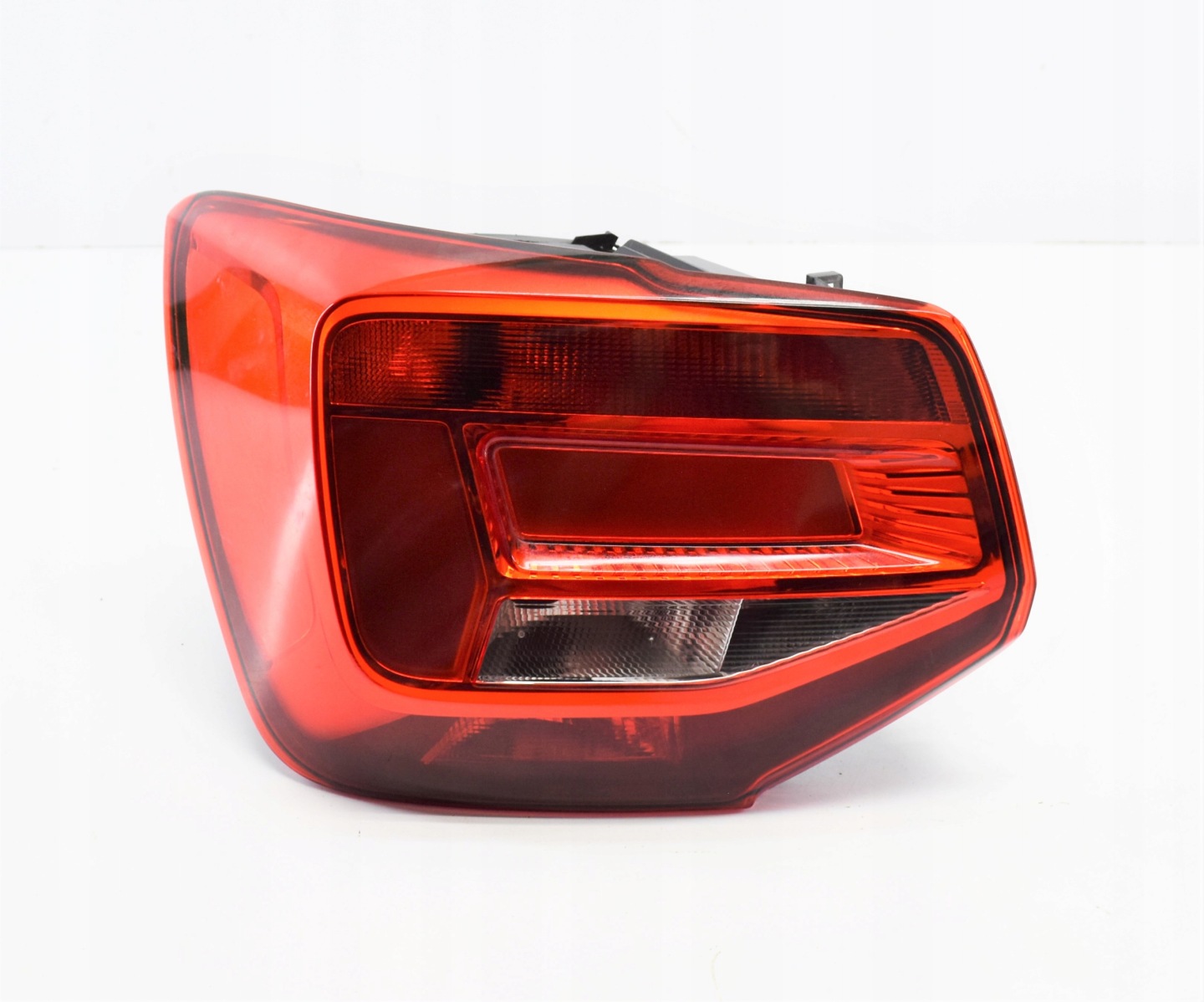 Audi Q2 Rückleuchte 81A945069 Rearlamp - Thumbnail 1