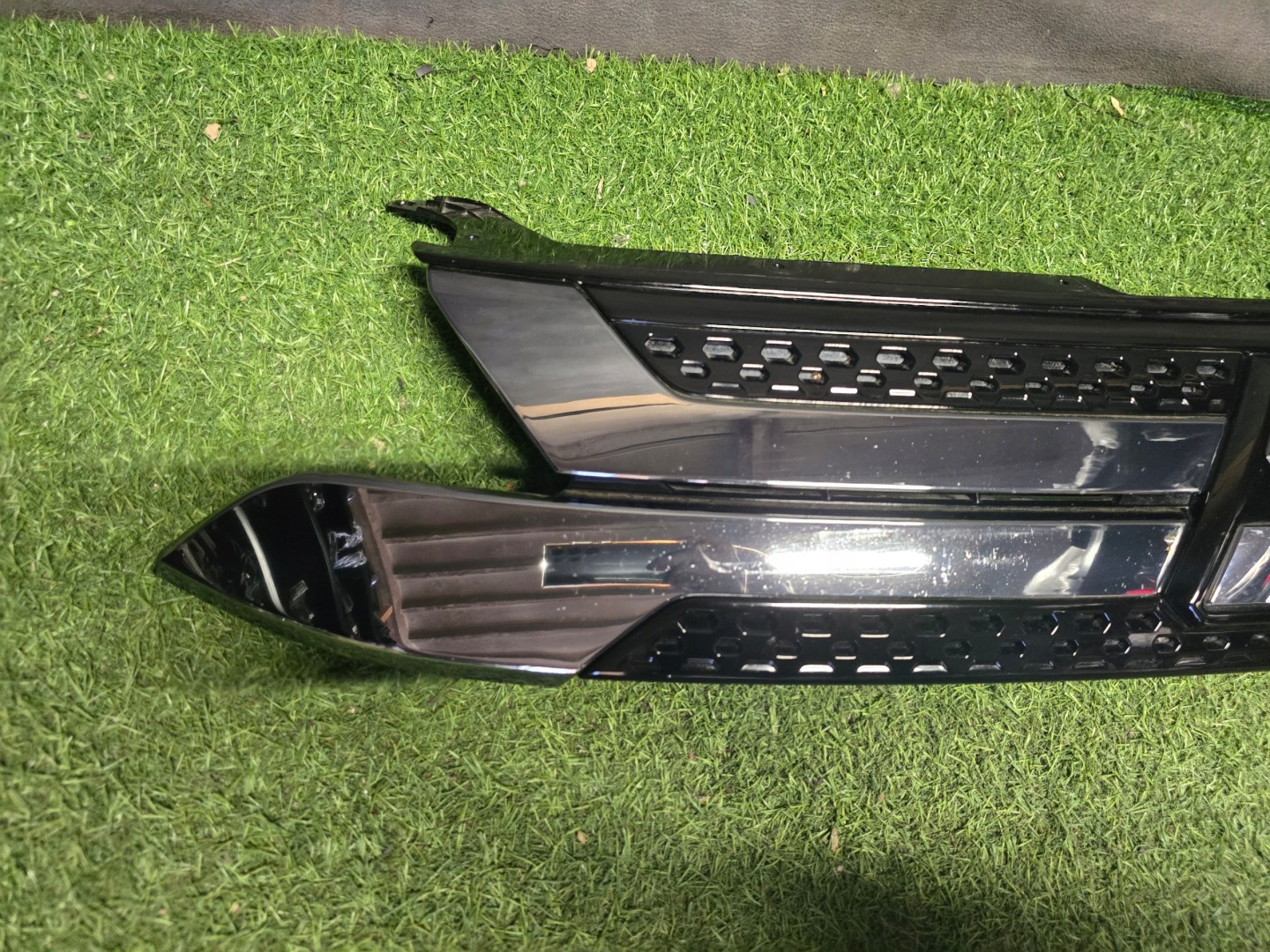 Mitsubishi Outlander CU0W Kühlergrill FRONTGRILL Kühlergitter - Thumbnail 4