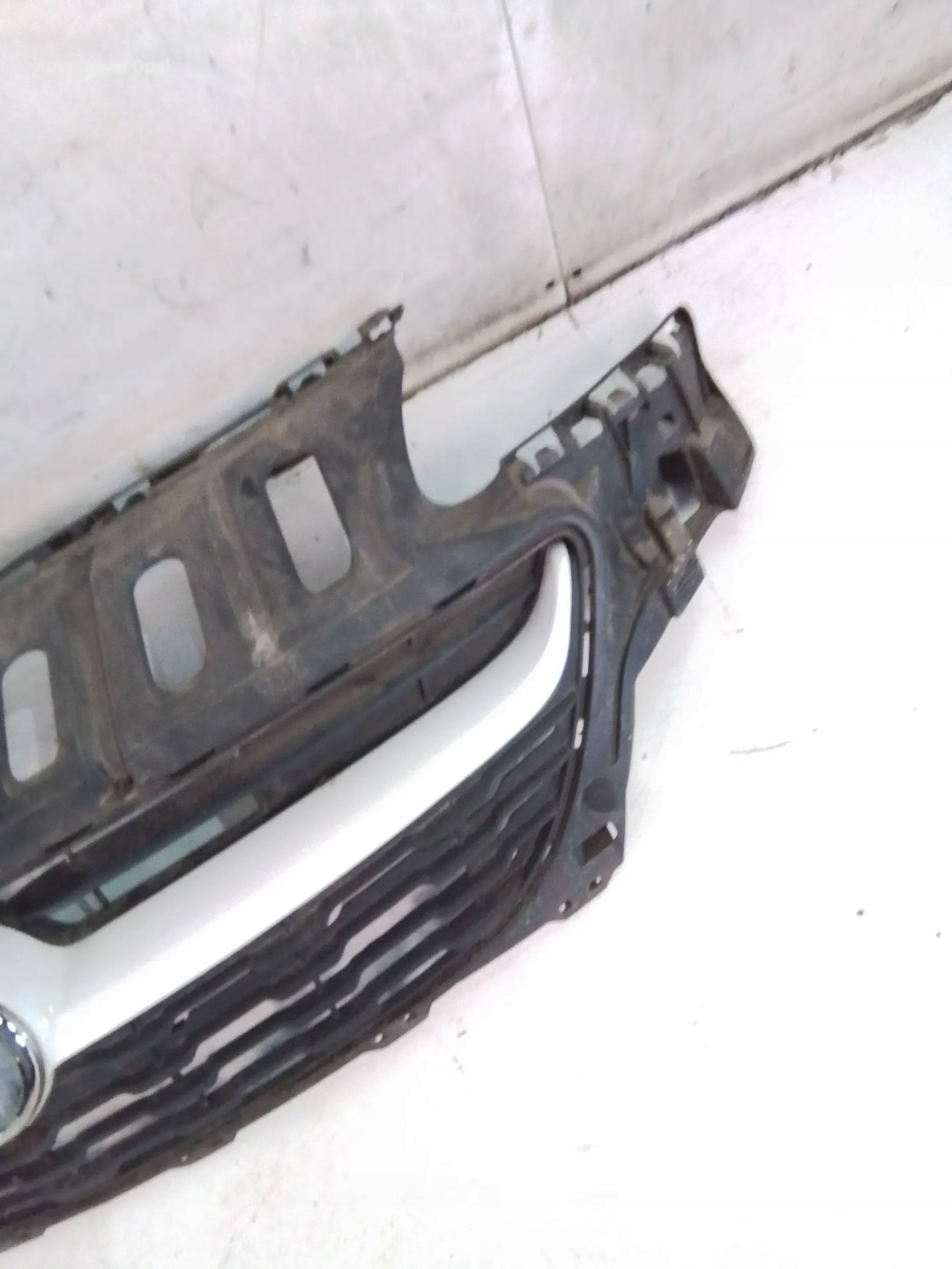 Opel Corsa Kühlergrill FRONTGRILL Kühlergitter - Thumbnail 3