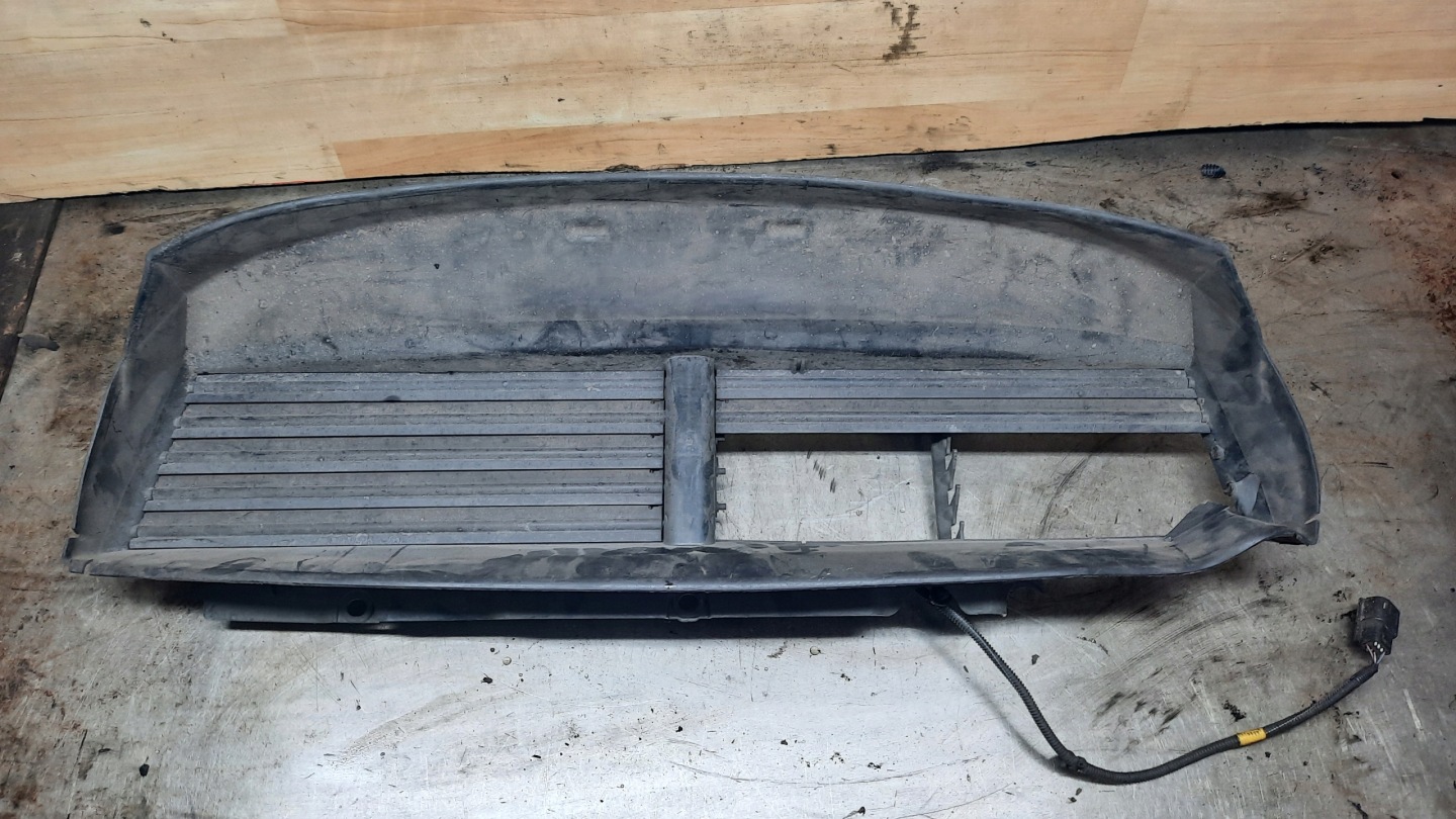 Volvo S60/V60 S60 Kühlergrill FRONTGRILL Kühlergitter - Thumbnail 1