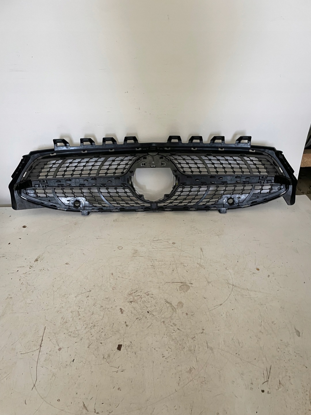 Mercedes-Benz CLA C118 Kühlergrill FRONTGRILL Kühlergitter A1188880000 - Thumbnail 3