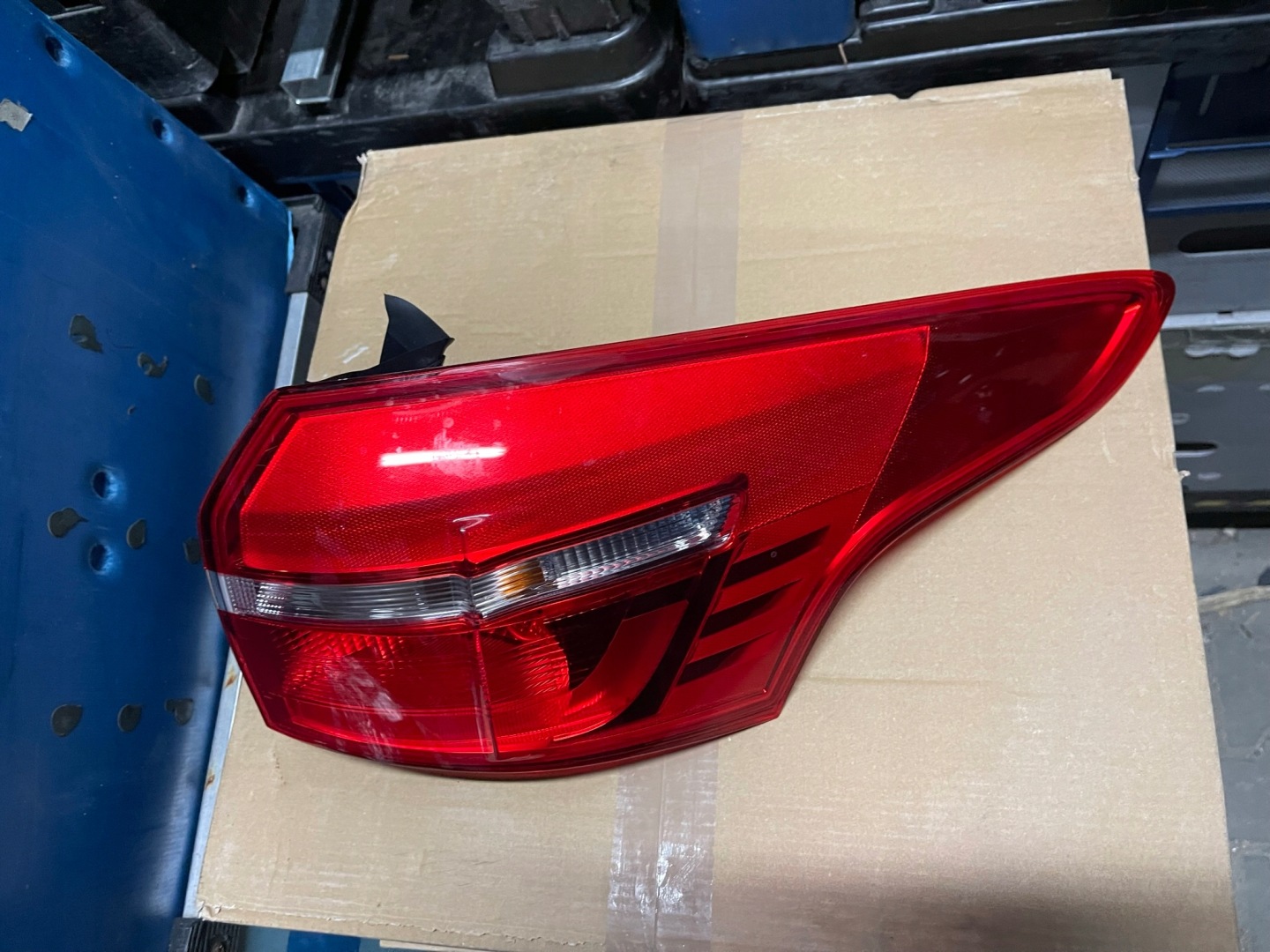 Ford Focus III Mk3 Rückleuchte F1EB13404EBRH Rearlamp - Thumbnail 6