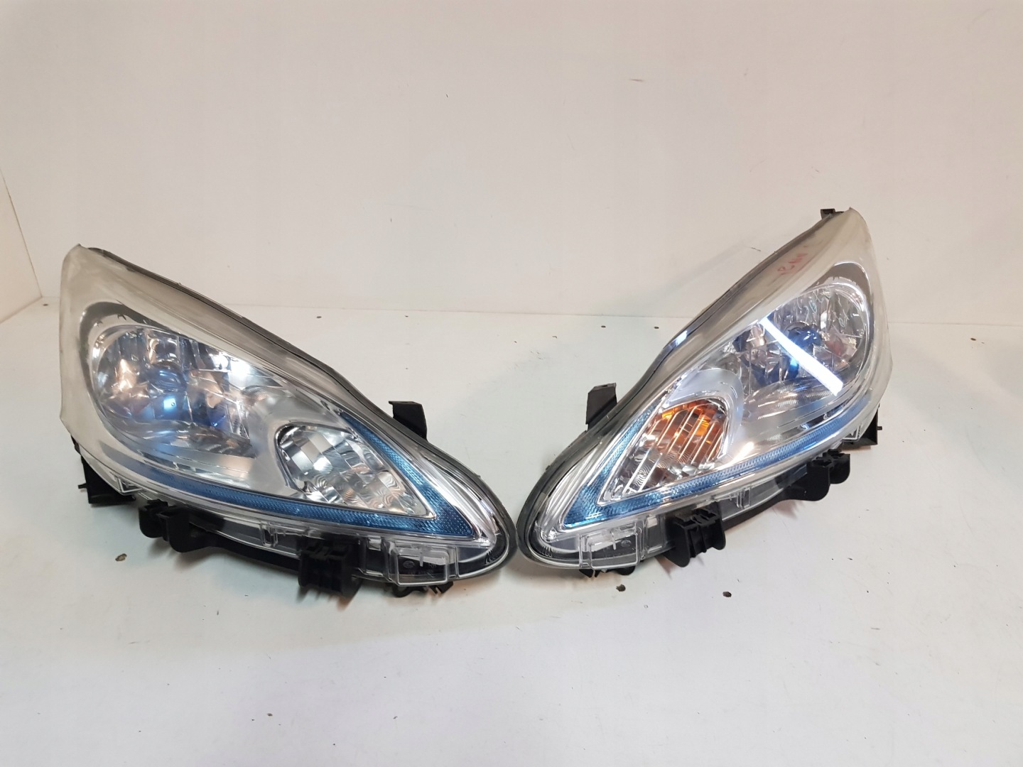 Frontscheinwerfer Nissan NV200 M20M LED Links Scheinwerfer Headlight - Thumbnail 1