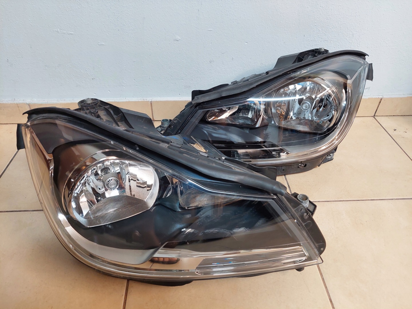 Frontscheinwerfer Mercedes-Benz C-Klasse W204 A2048209559 LED Links Headlight - Thumbnail 1
