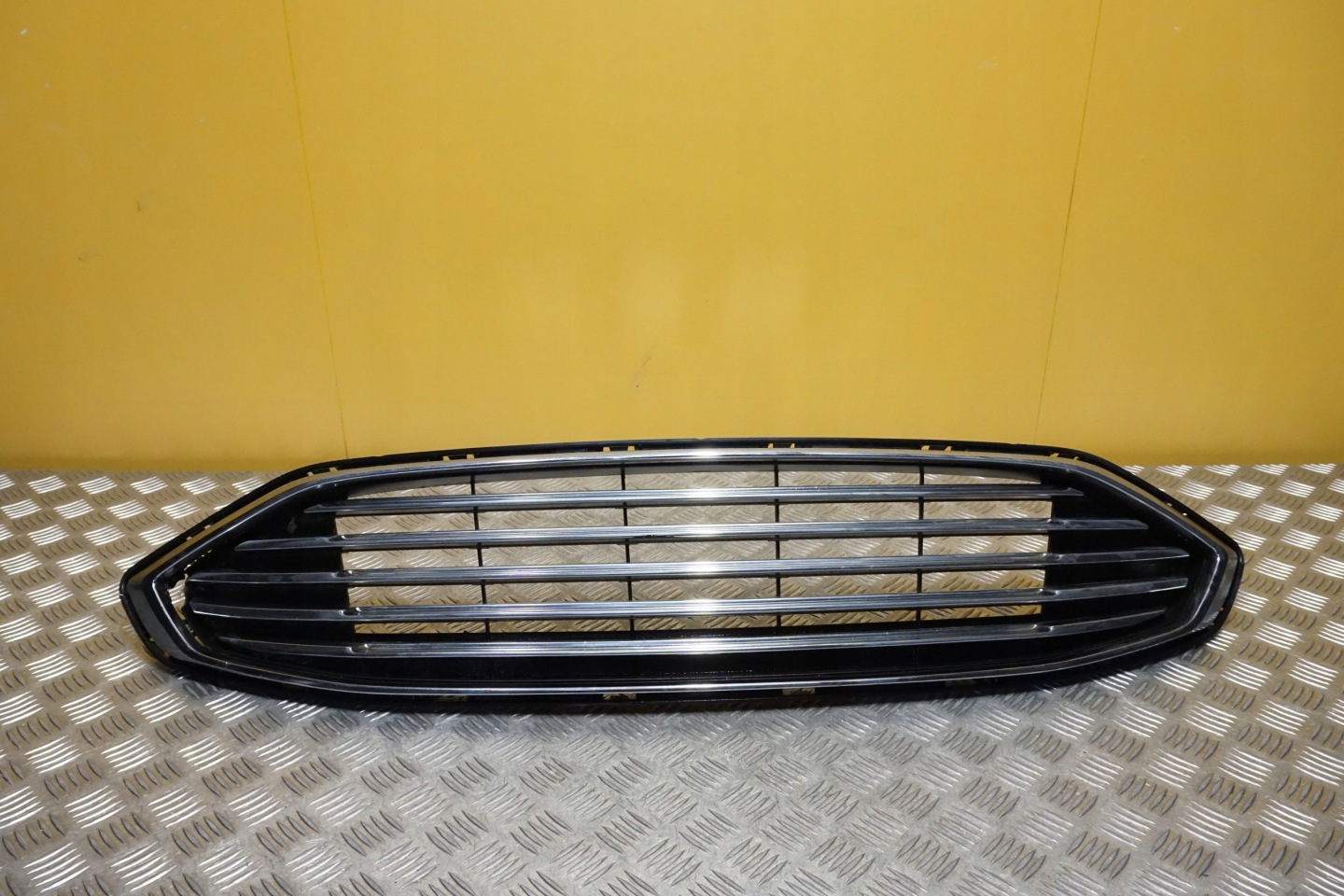 Ford Fusion Kühlergrill FRONTGRILL Kühlergitter HS738150AEW - Thumbnail 1