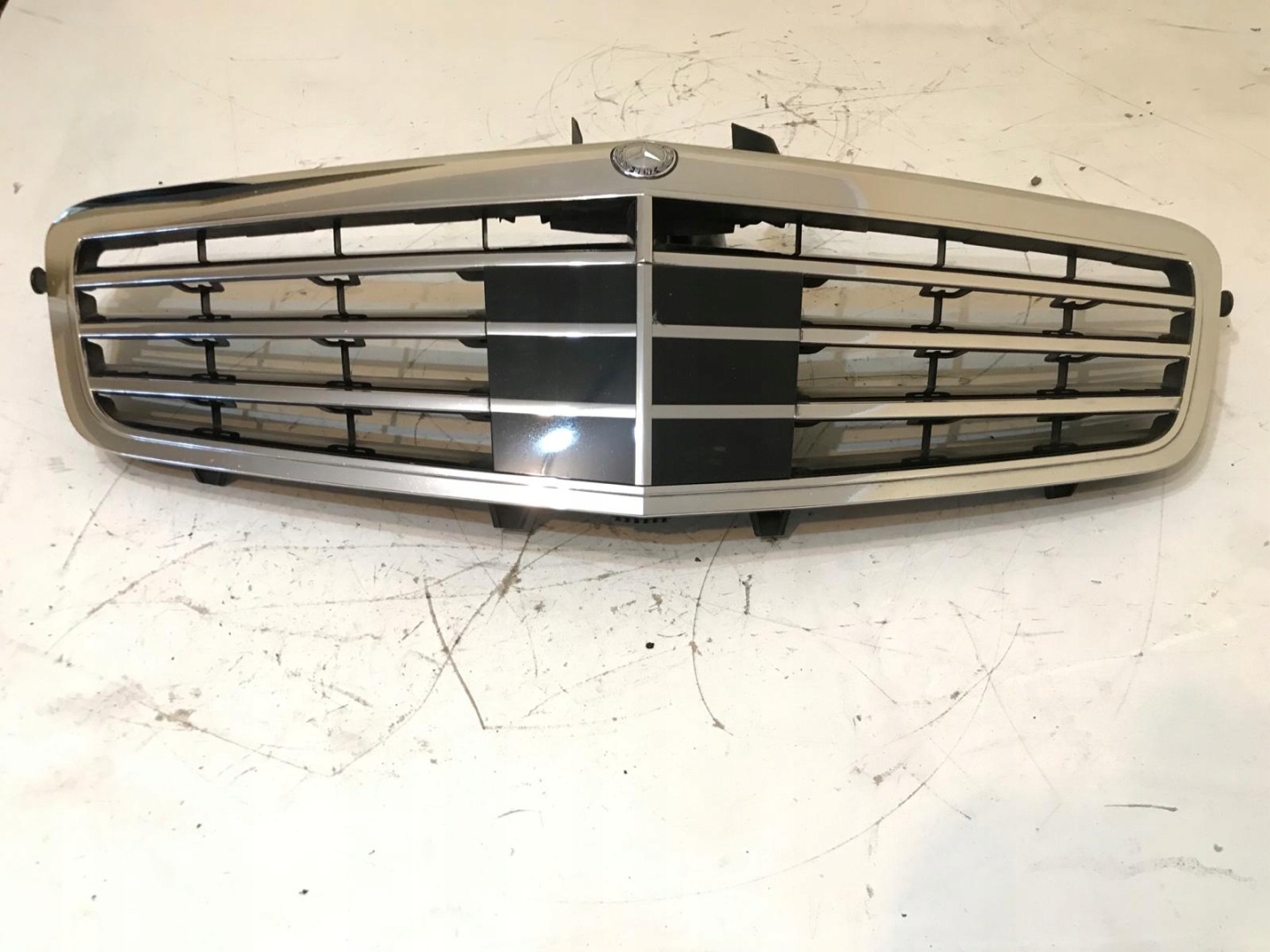 Mercedes-Benz E-Klasse W212 Kühlergrill FRONTGRILL Kühlergitter A2128870011 - Thumbnail 3