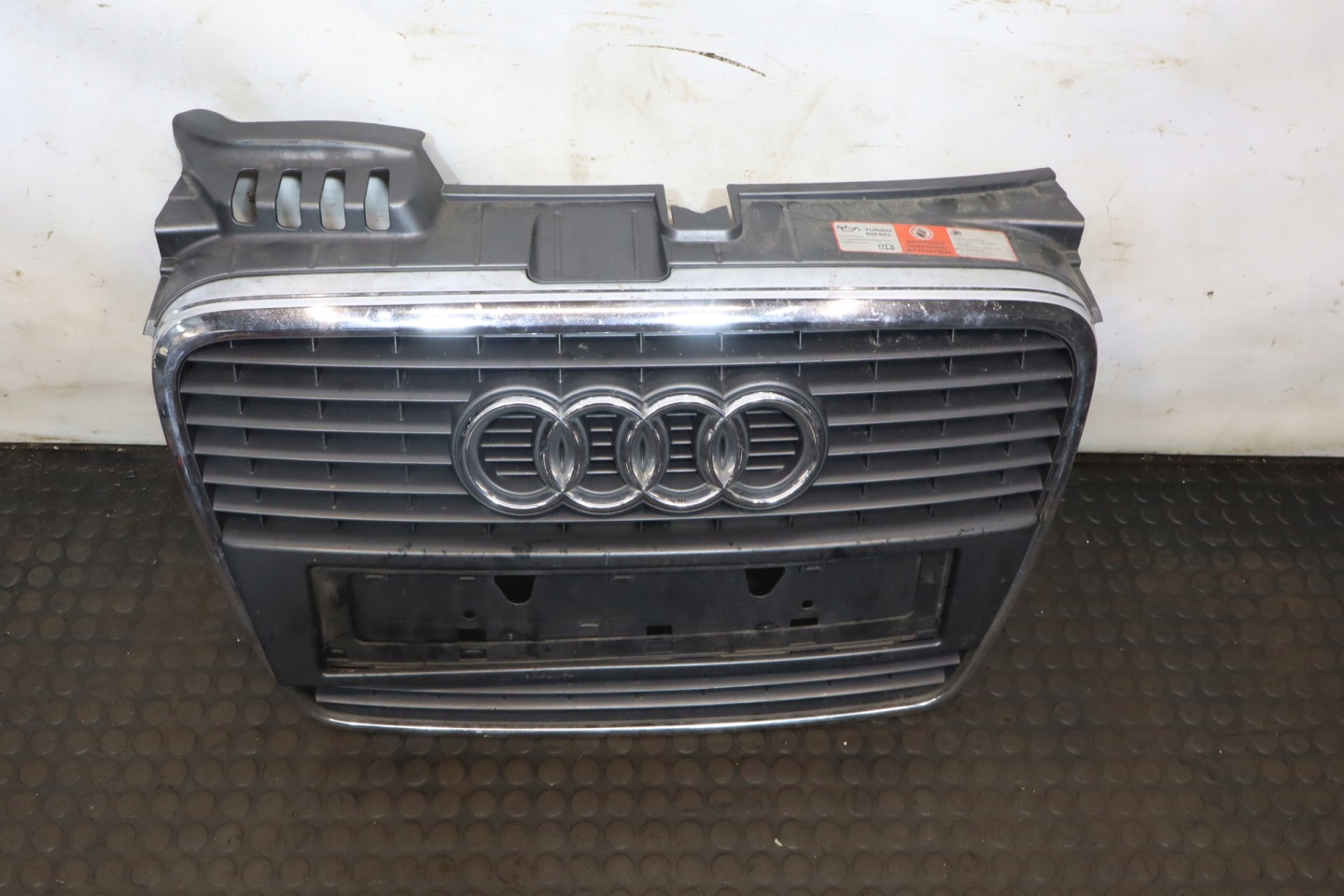 Audi A4 B7 Kühlergrill FRONTGRILL Kühlergitter - Thumbnail 1