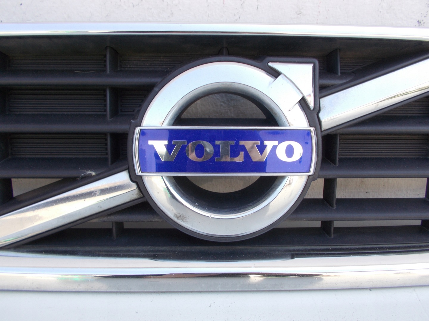Volvo S40/S50/V40/V50 S40 Kühlergrill FRONTGRILL Kühlergitter 30744915OK - Thumbnail 4
