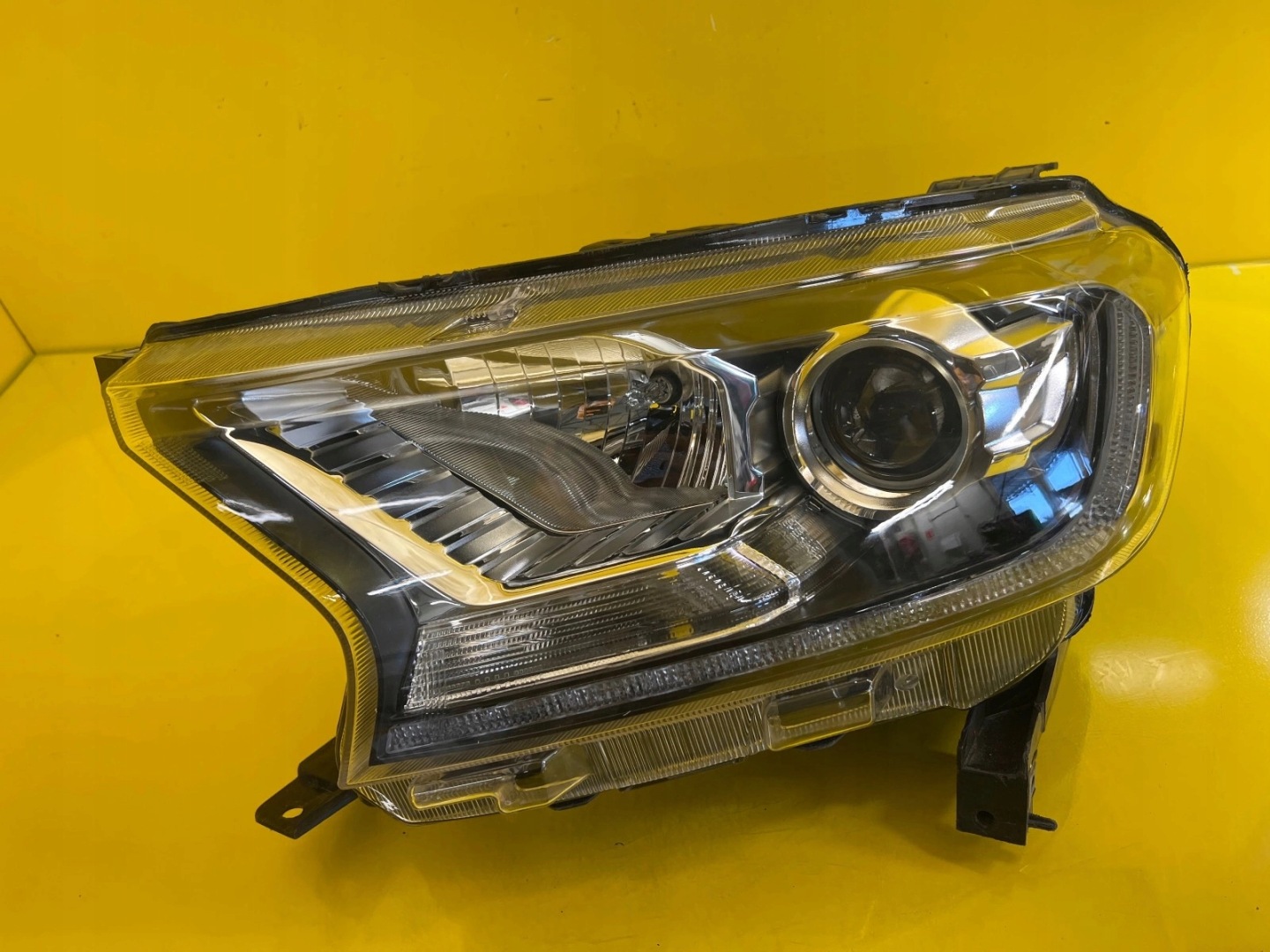 Frontscheinwerfer Ford Ranger 4 Mk4 JB3813E014 Xenon Links Headlight - Thumbnail 1