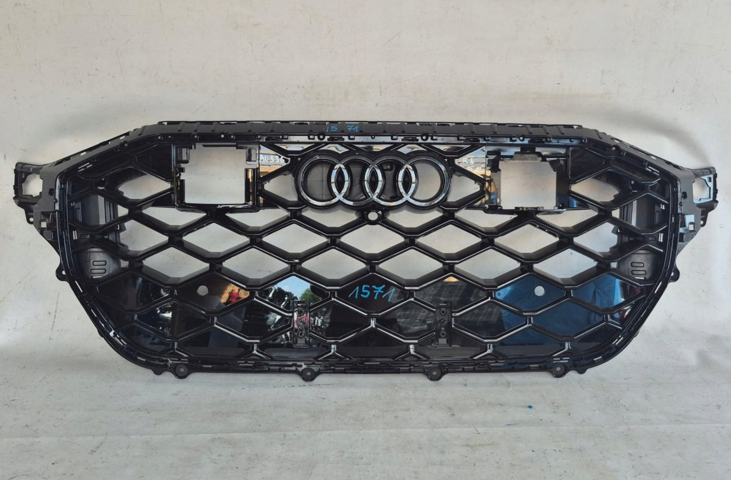 Audi 4M8 Kühlergrill FRONTGRILL Kühlergitter 4M8853651CB - Thumbnail 1