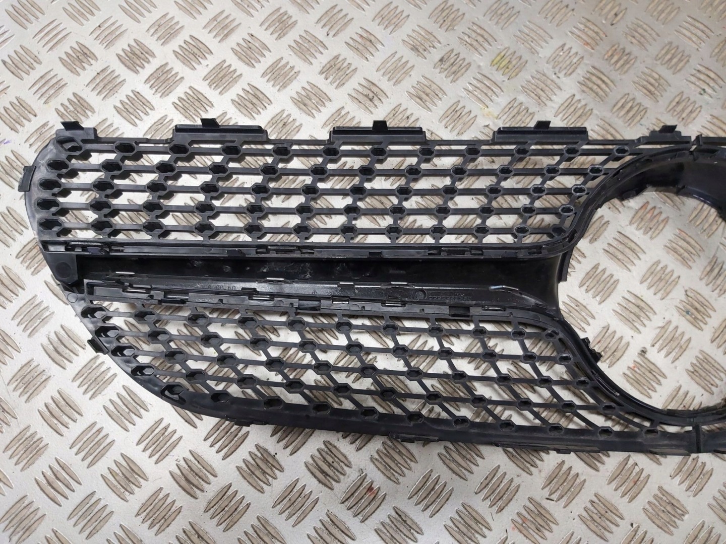 Mercedes-Benz CLA C118 Kühlergrill FRONTGRILL Kühlergitter A1178880060 - Thumbnail 4