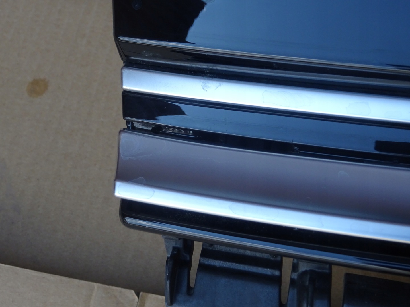 VW Caddy Kühlergrill FRONTGRILL Kühlergitter - Thumbnail 3