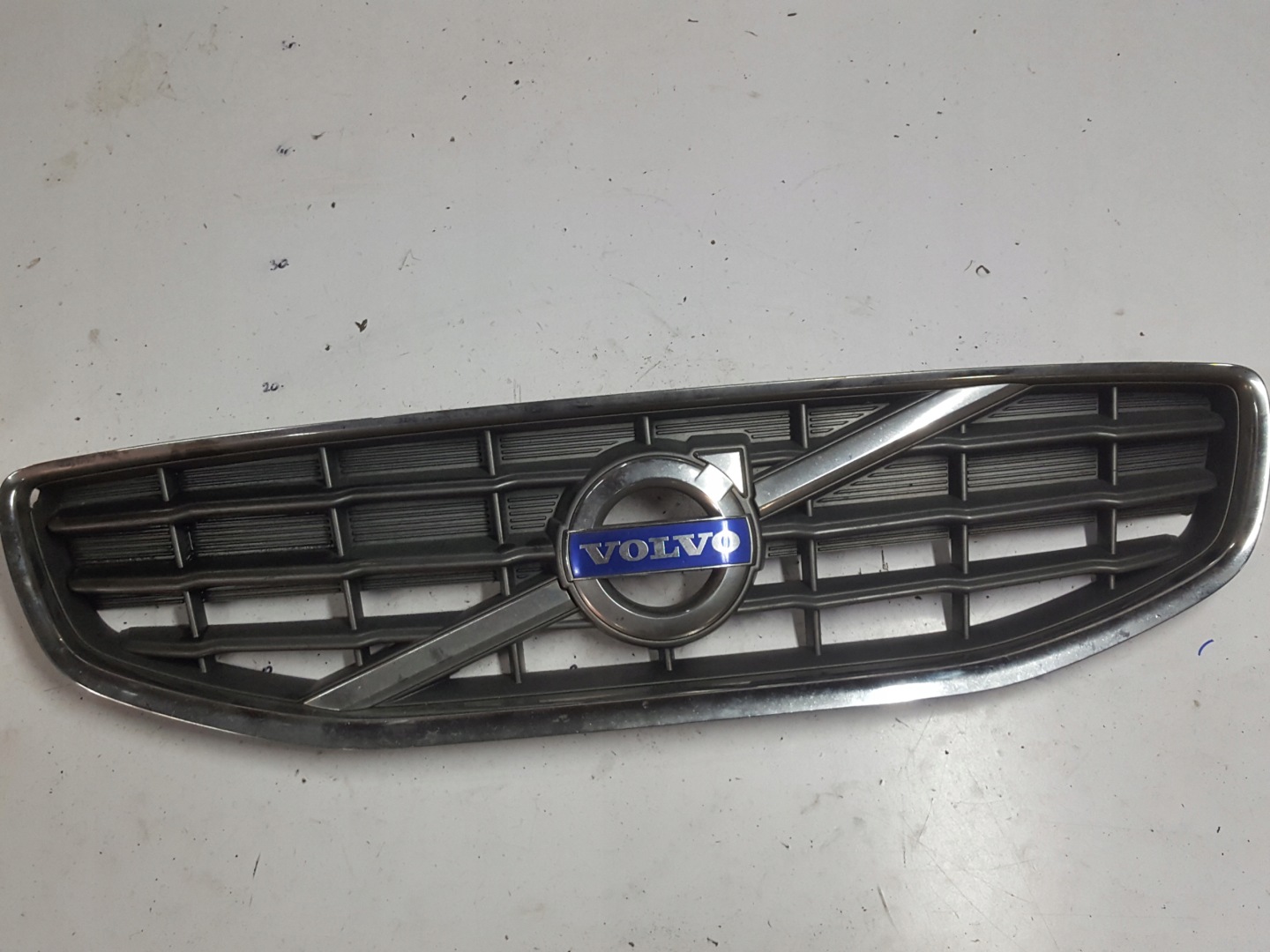 Volvo S60/V60 S60 Kühlergrill FRONTGRILL Kühlergitter 31333692 - Thumbnail 1