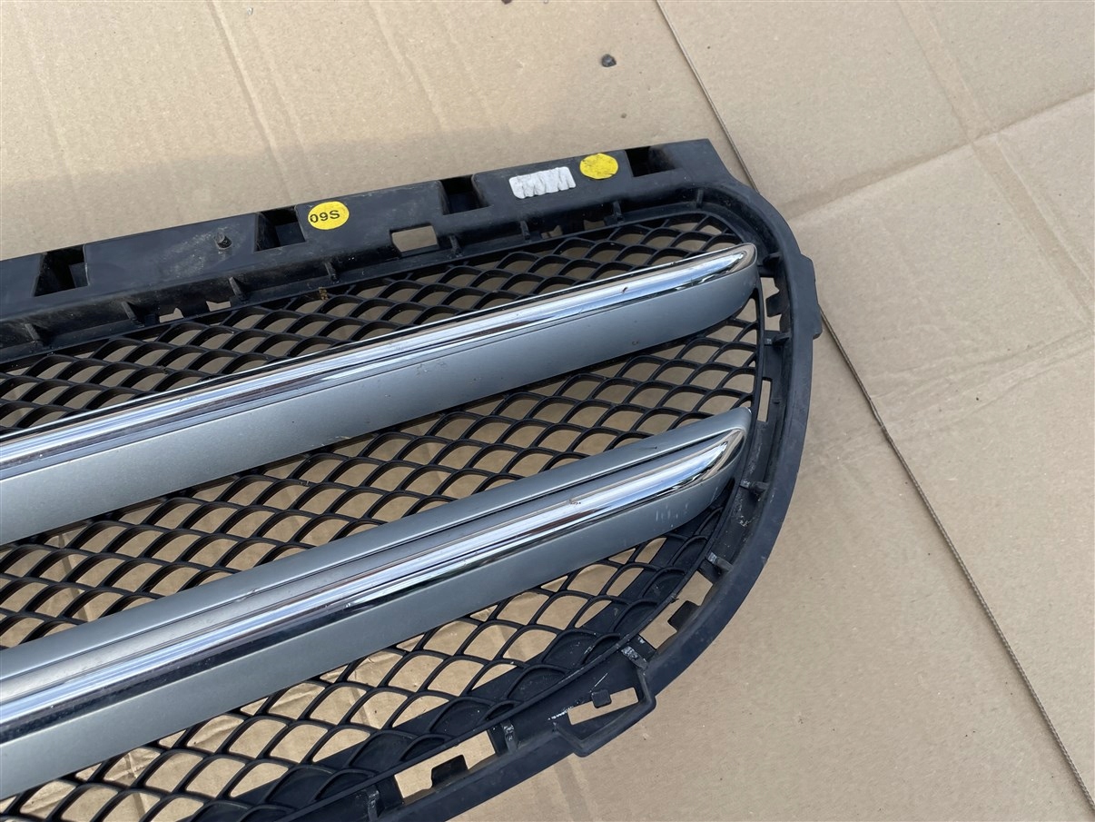 Mercedes-Benz B-Klasse W246 Kühlergrill FRONTGRILL Kühlergitter A0008880060 - Thumbnail 10