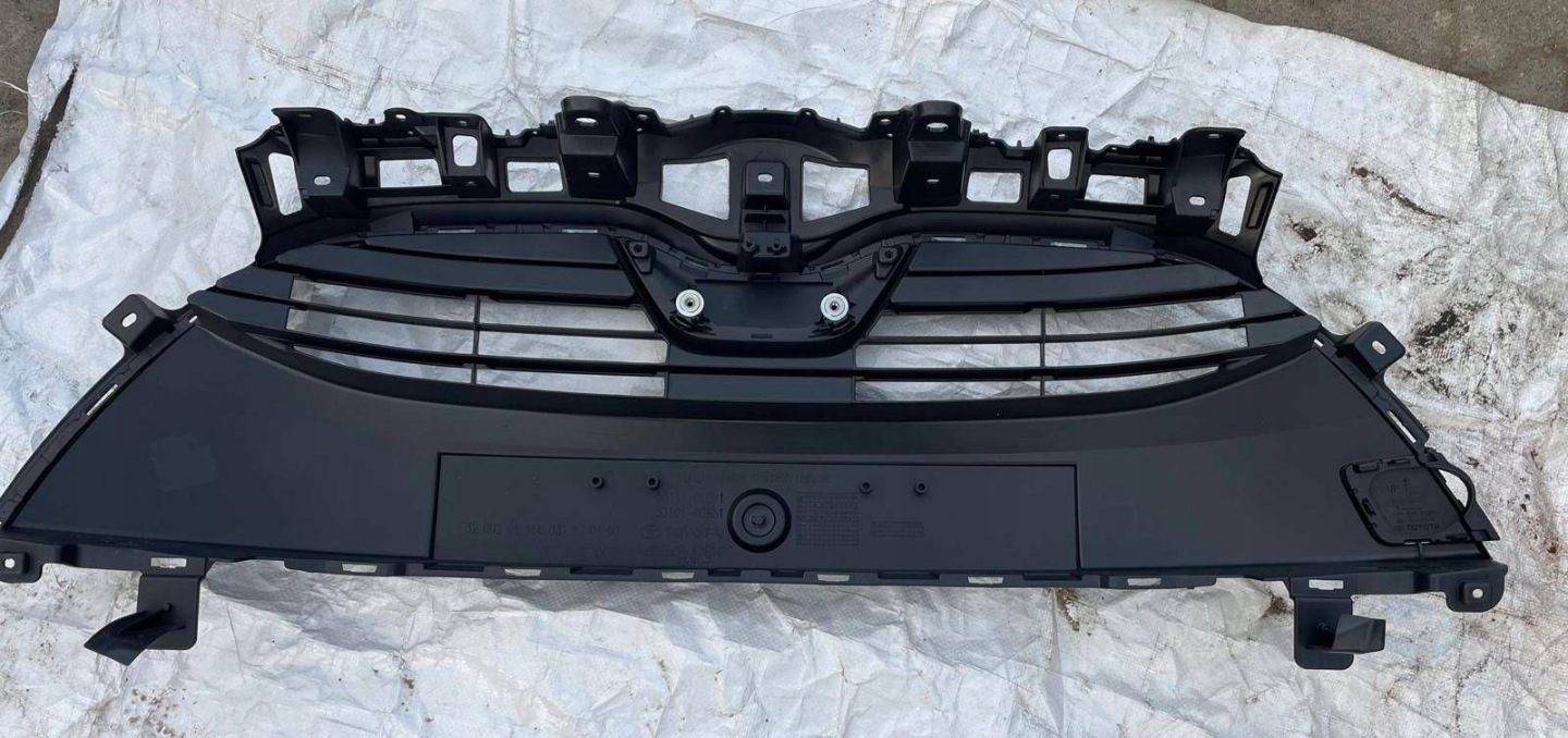 Toyota Yaris I P1 Kühlergrill FRONTGRILL Kühlergitter 531110DD41 - Thumbnail 2