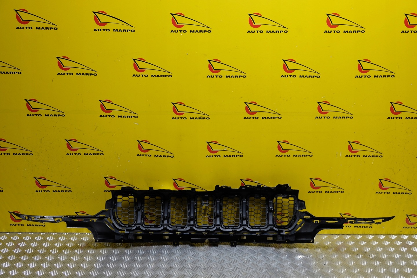 Jeep Cherokee J Kühlergrill FRONTGRILL Kühlergitter OKEE2021GR - Thumbnail 10