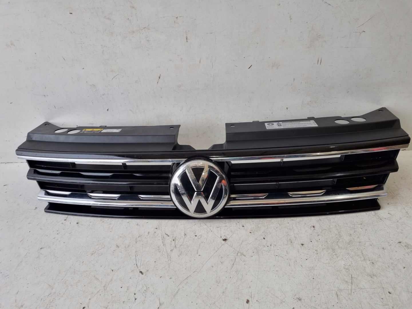 VW Tiguan Kühlergrill FRONTGRILL Kühlergitter 5NA853651B - Thumbnail 1