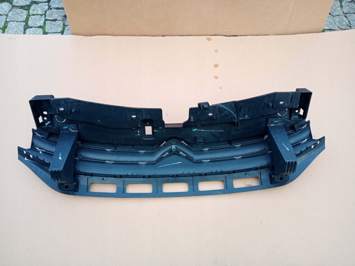 Citroen C3 Kühlergrill FRONTGRILL Kühlergitter 9812063477OE - Thumbnail 6