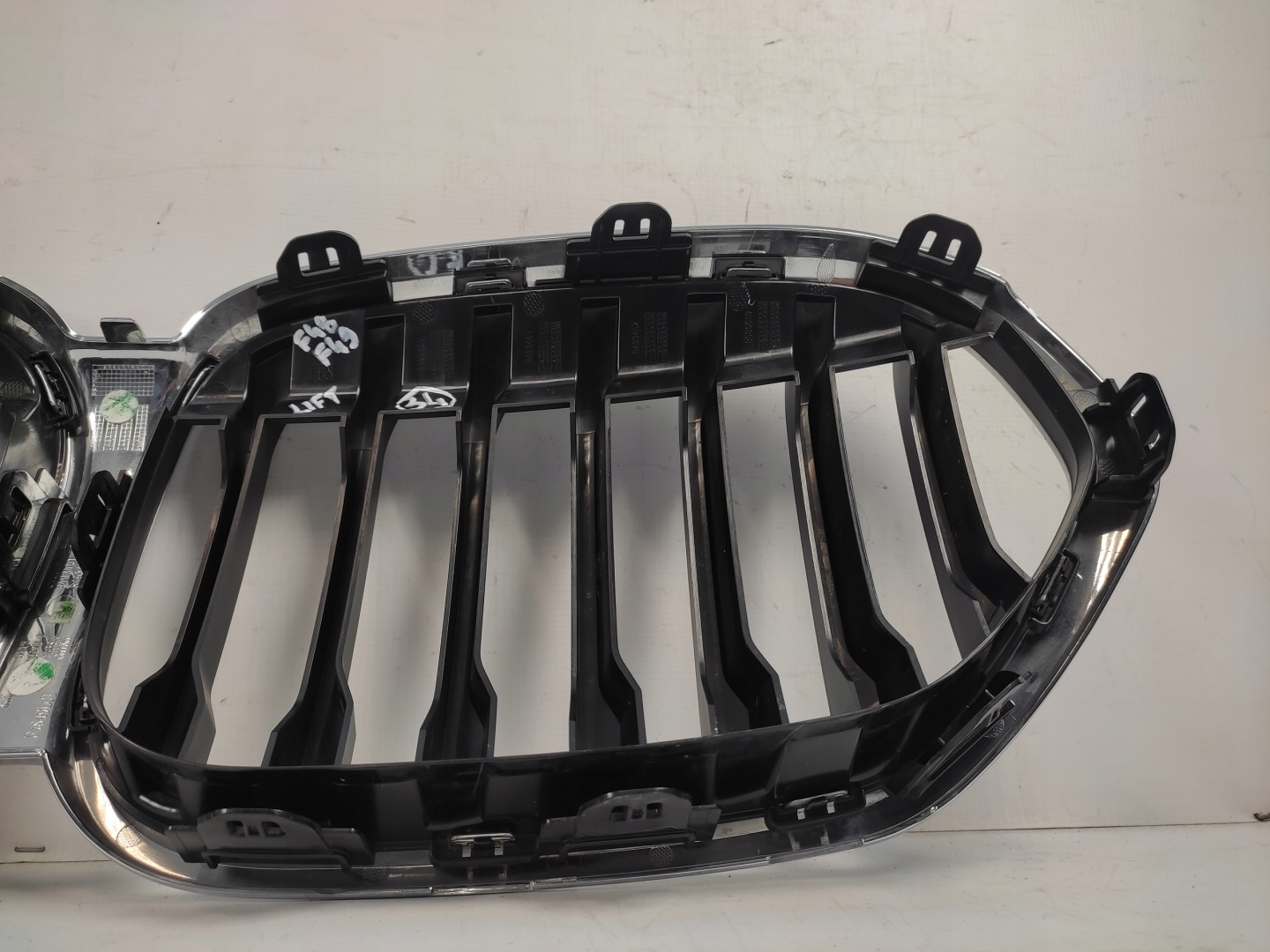 BMW X1 F48 Kühlergrill FRONTGRILL Kühlergitter 8493450 - Thumbnail 9