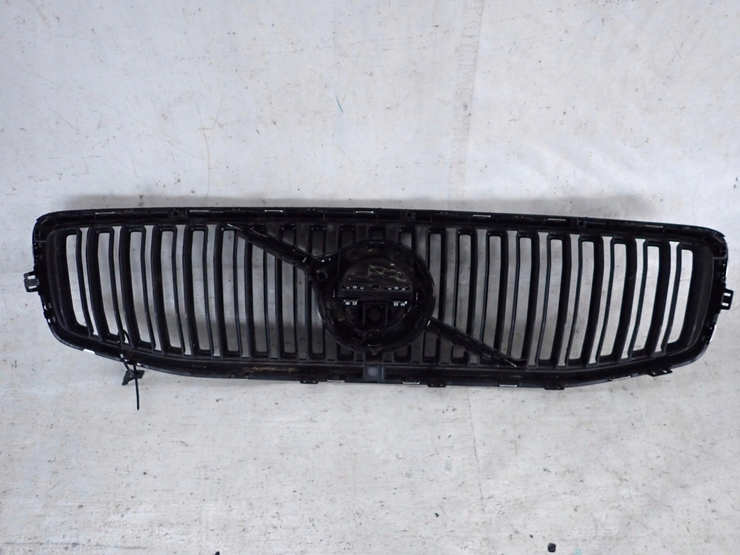 Volvo S60/V60 S60 Kühlergrill FRONTGRILL Kühlergitter 32132225 - Thumbnail 3