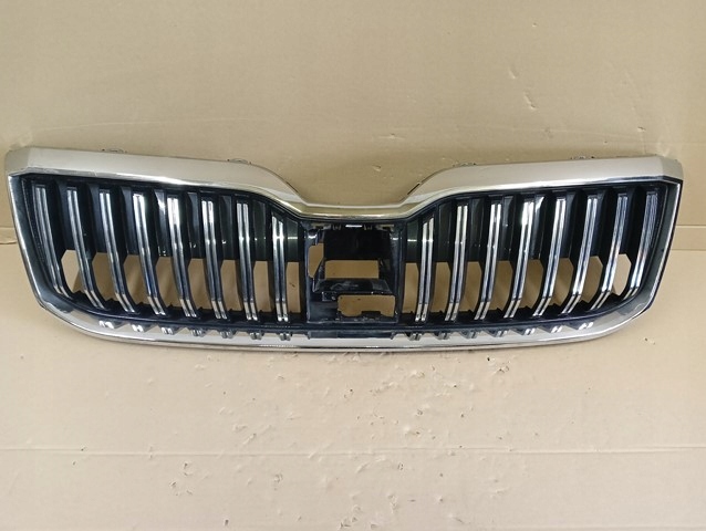 Skoda Superb 3U Kühlergrill FRONTGRILL Kühlergitter 3V0853653GA - Thumbnail 1