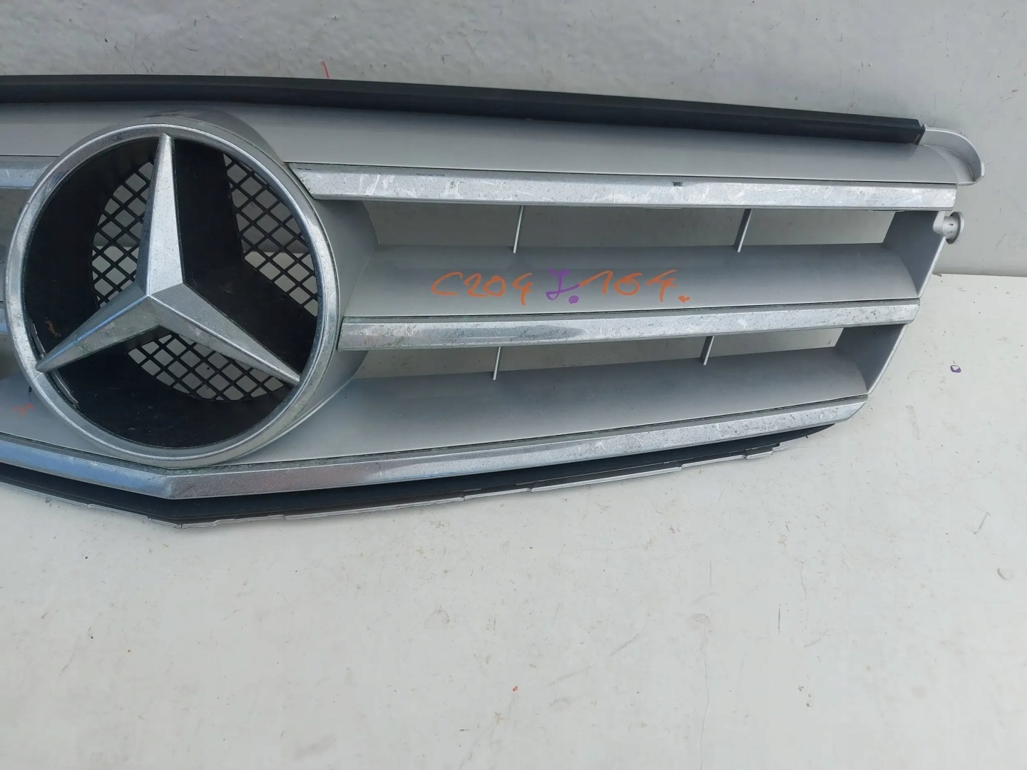 Mercedes-Benz C-Klasse W204 Kühlergrill FRONTGRILL Kühlergitter A2048800023 - Thumbnail 6