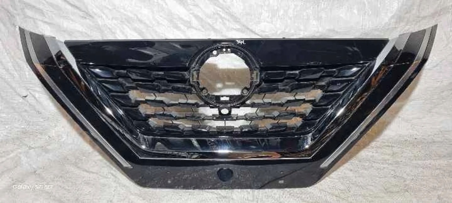 Nissan Qashqai J12 Kühlergrill FRONTGRILL Kühlergitter - Thumbnail 1
