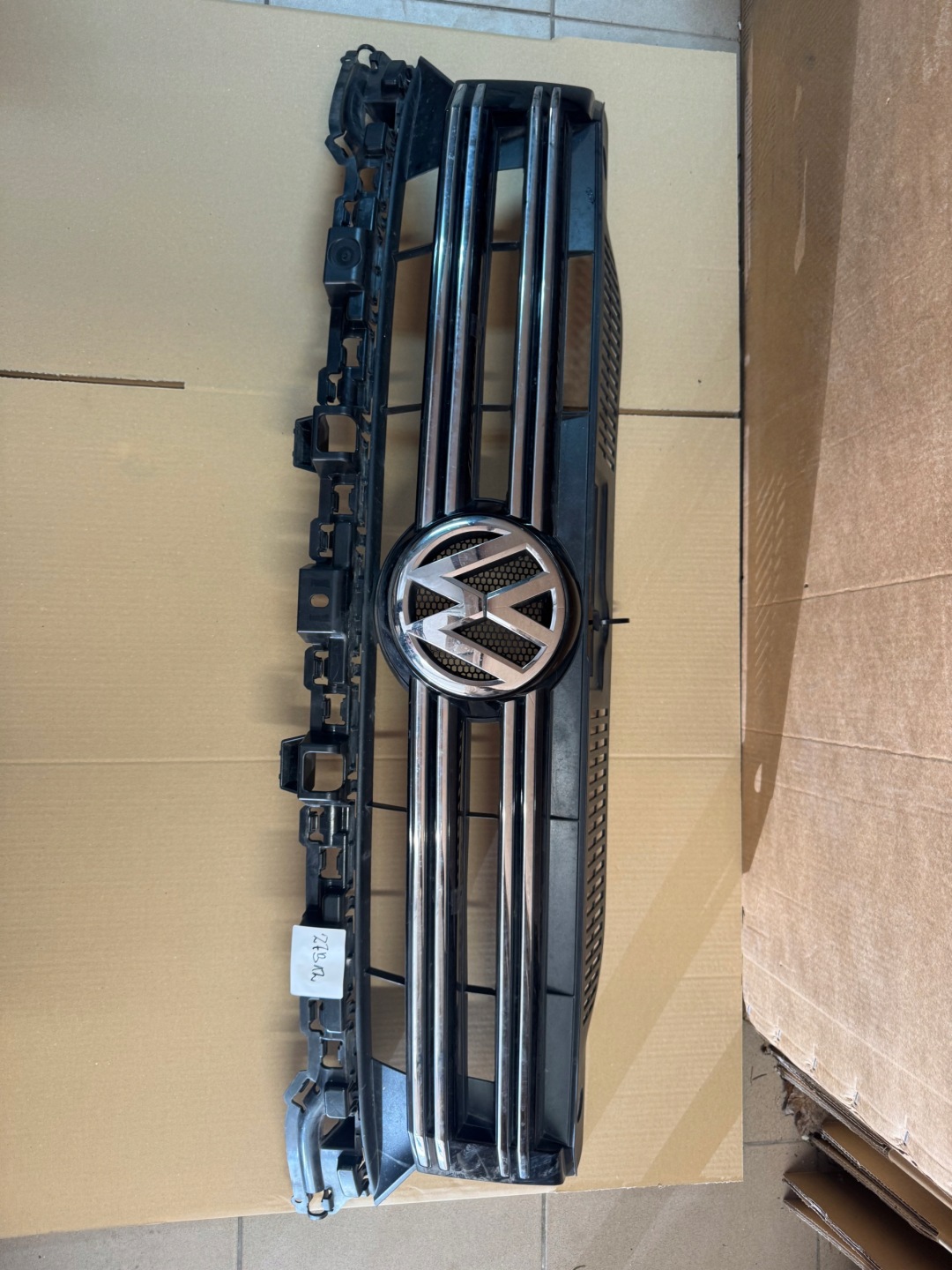 VW Tiguan Kühlergrill FRONTGRILL Kühlergitter - Thumbnail 1