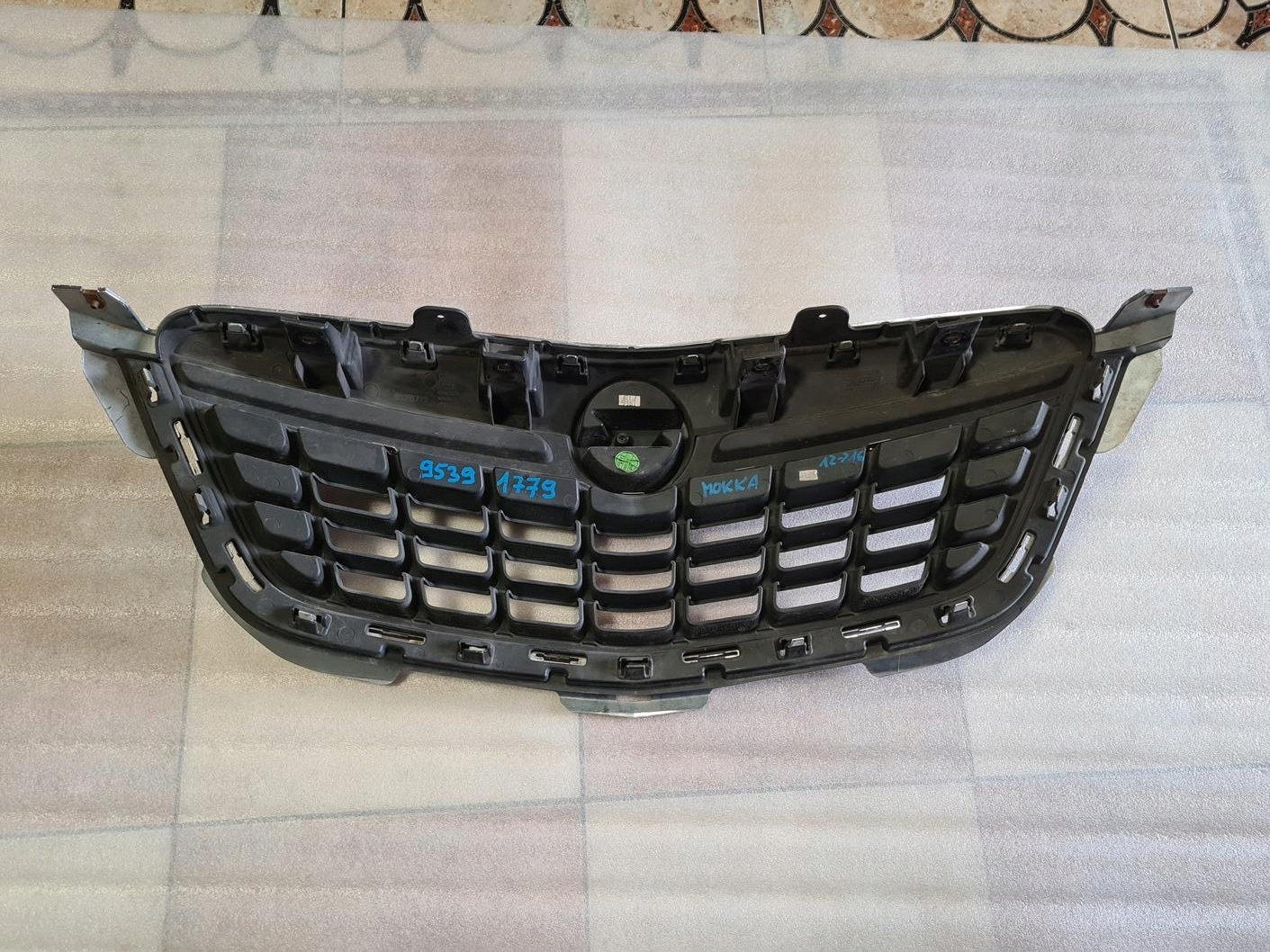 Opel Mokka Kühlergrill FRONTGRILL Kühlergitter 95391779 - Thumbnail 4