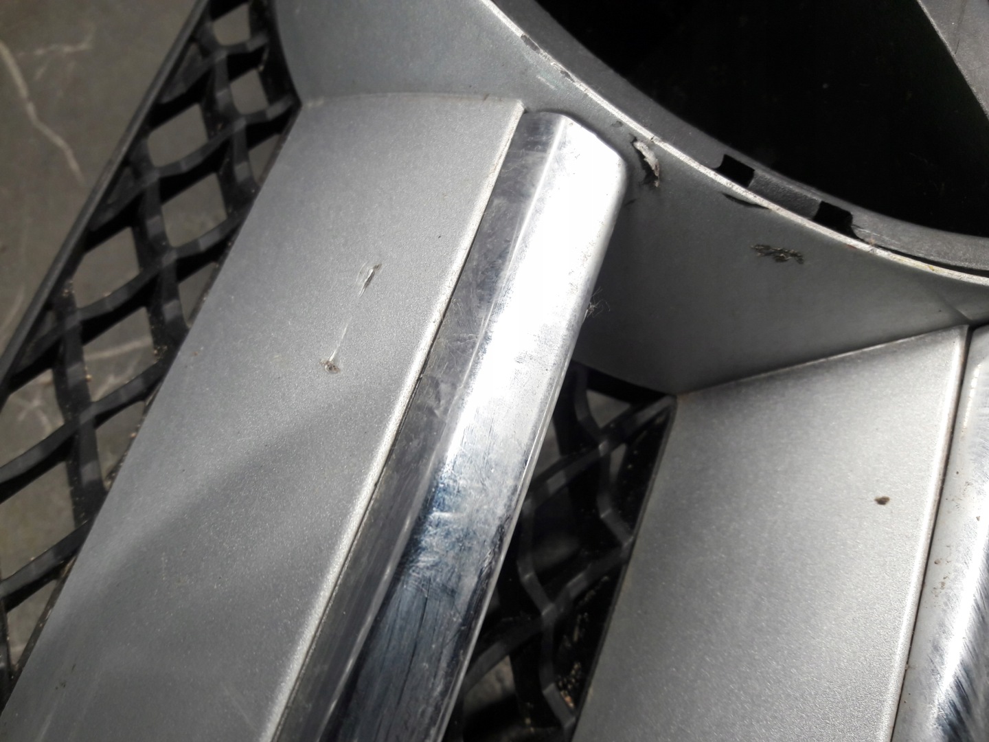 Mercedes-Benz E-Klasse W207 Kühlergrill FRONTGRILL Kühlergitter A2078880283 - Thumbnail 10