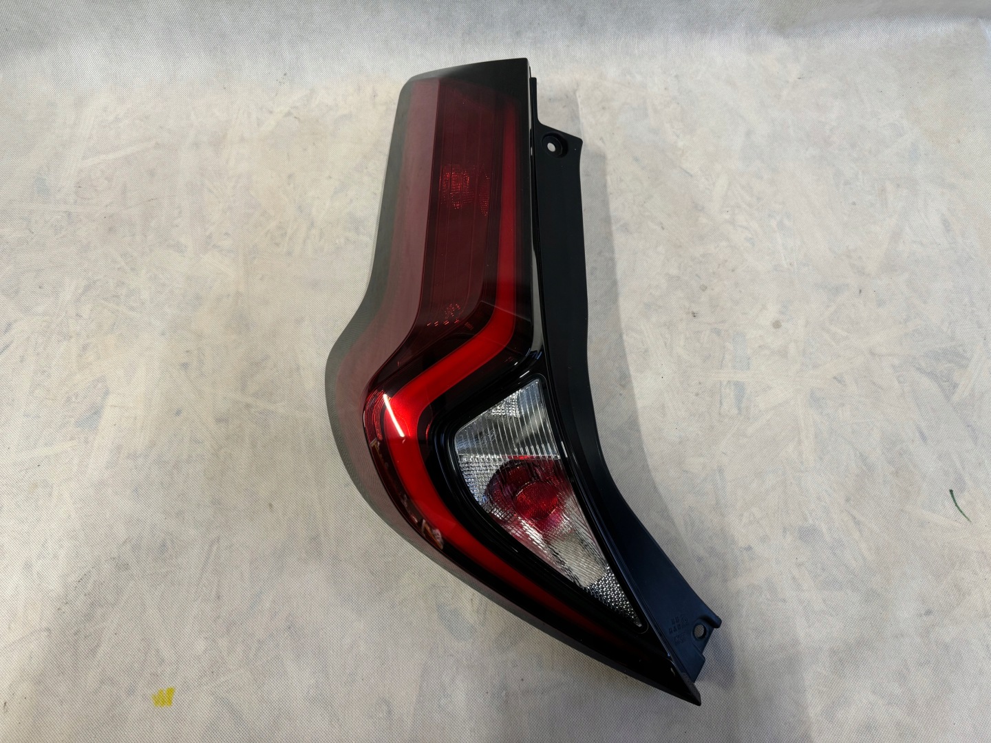 Toyota Aygo AB7 Rückleuchte Rearlamp - Thumbnail 1