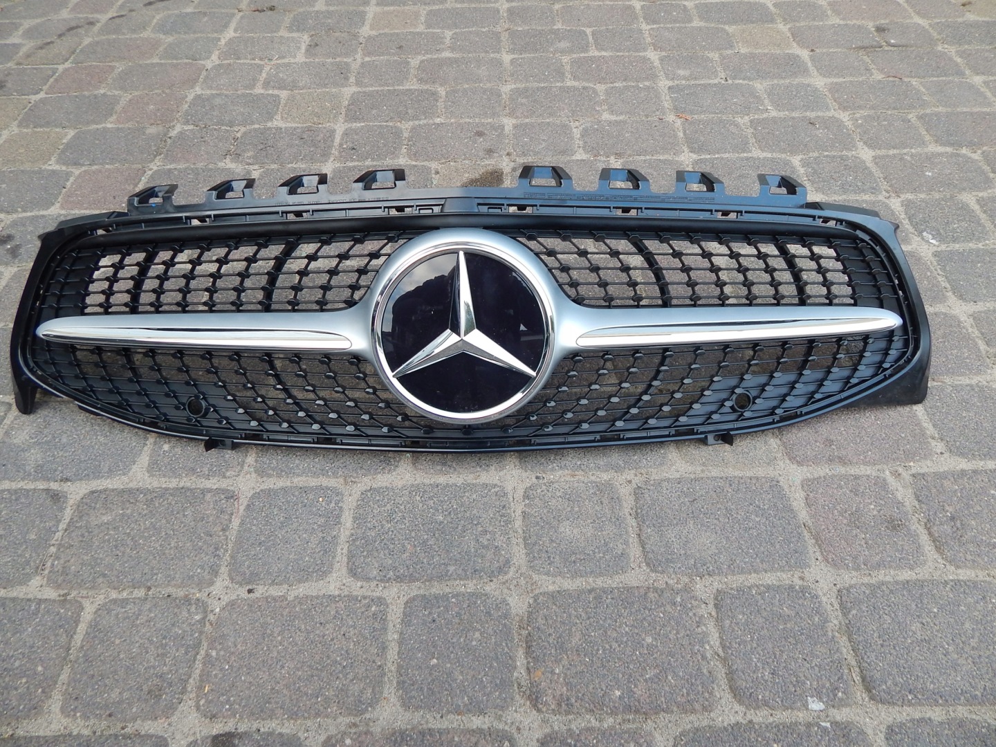 Mercedes-Benz CLA C118 Kühlergrill FRONTGRILL Kühlergitter - Thumbnail 1