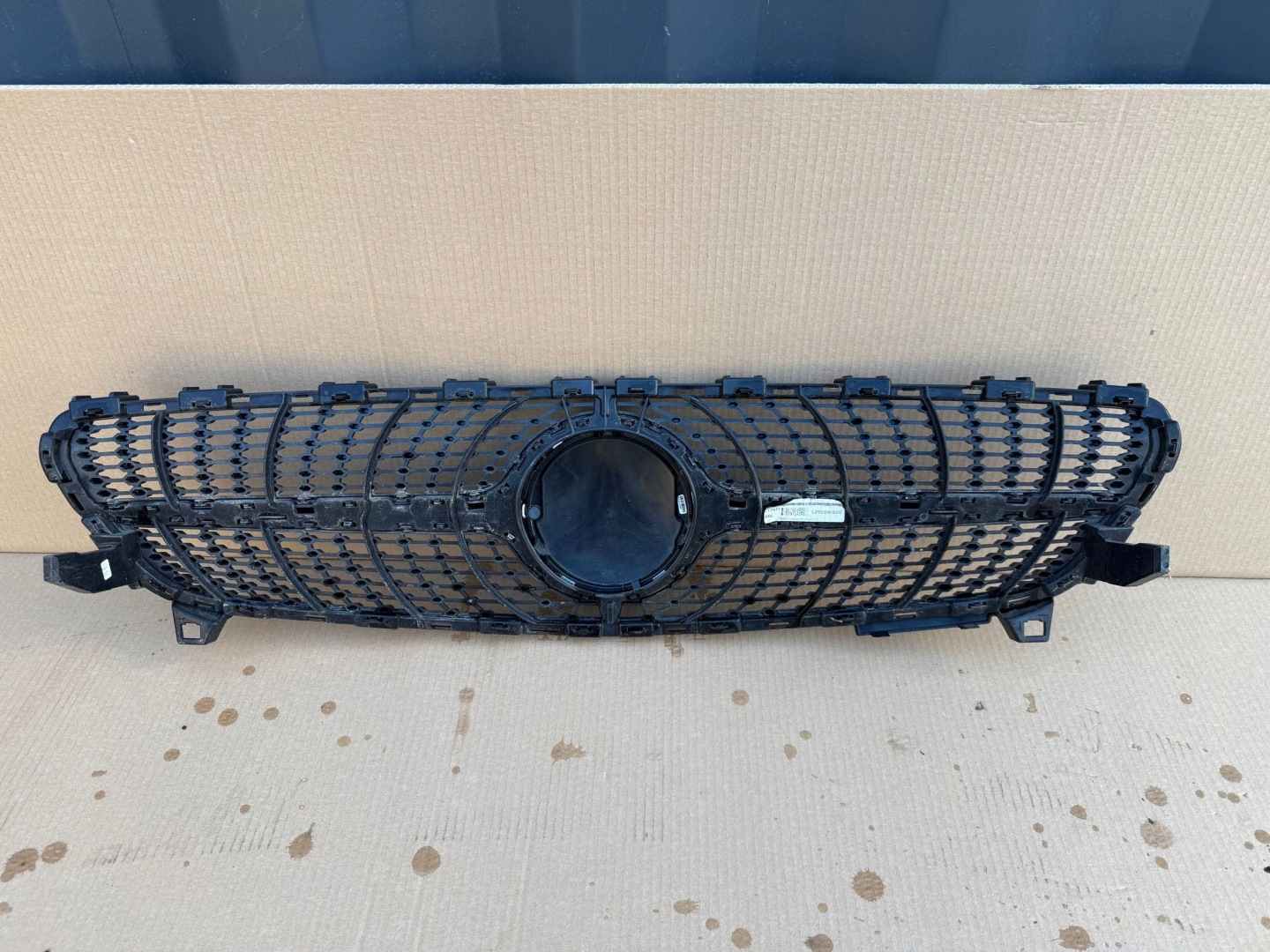 Mercedes-Benz A-Klasse W176 Kühlergrill FRONTGRILL Kühlergitter A1768881760 - Thumbnail 4