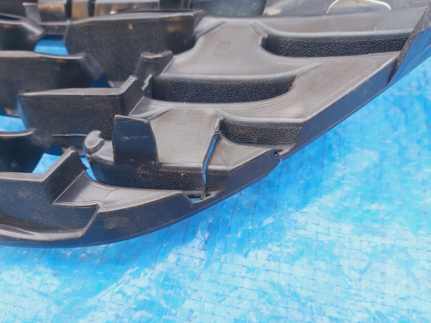 Opel Astra Kühlergrill FRONTGRILL Kühlergitter 93389777 - Thumbnail 9